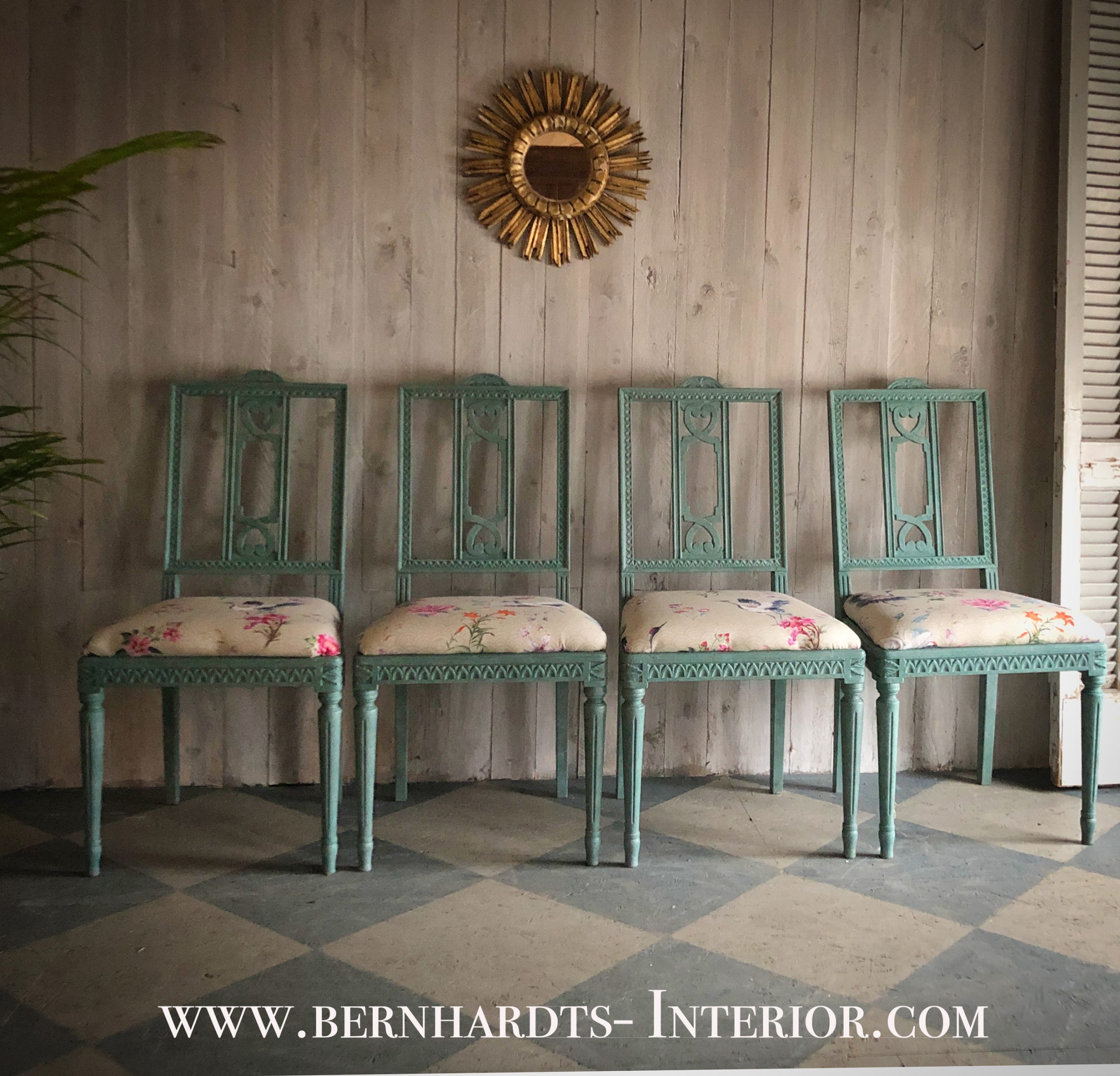 Gustavianische Stühle_ Bernhardts Interior