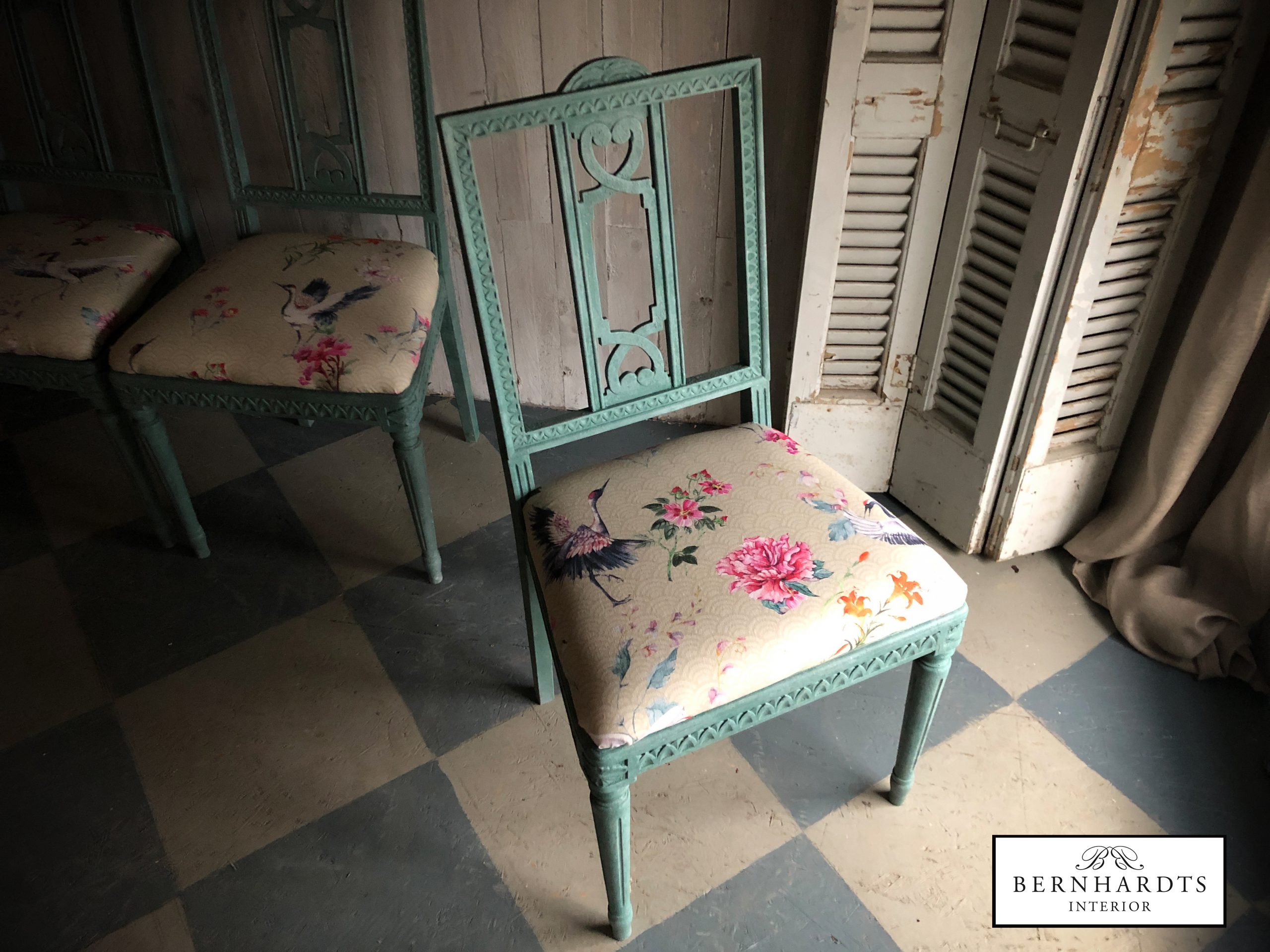 Gustavianische Stühle_ Bernhardts Interior