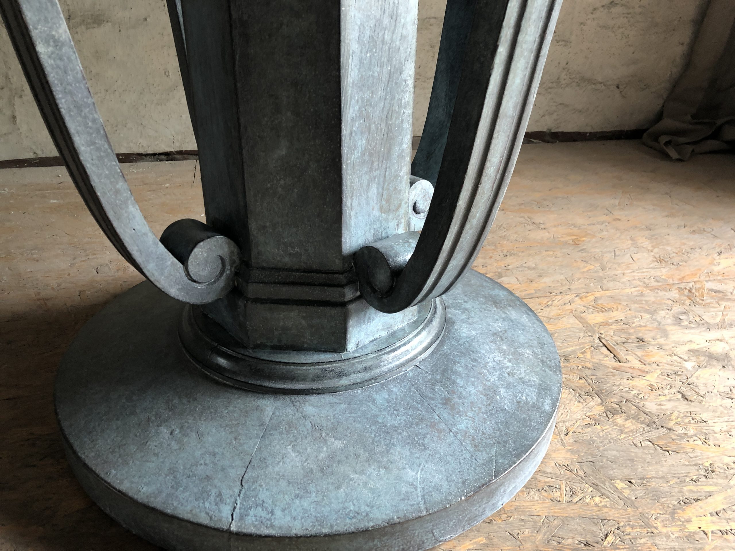 Bernhardts Interior_ Art Deco Tisch