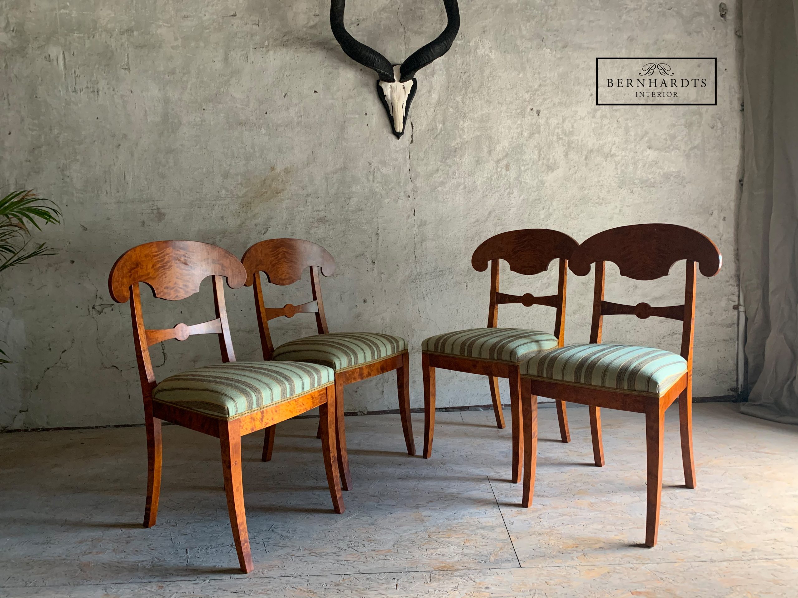 Biedermeierstühle Bernhardts Antik