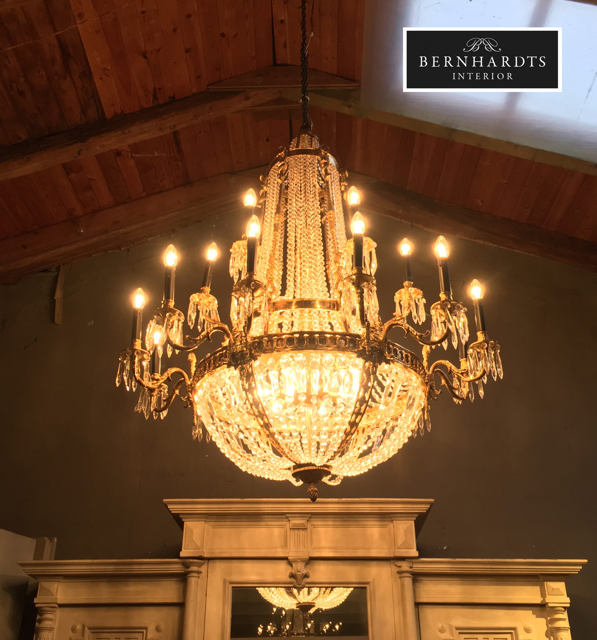 Schlosslüster_ Bernhardts Interior