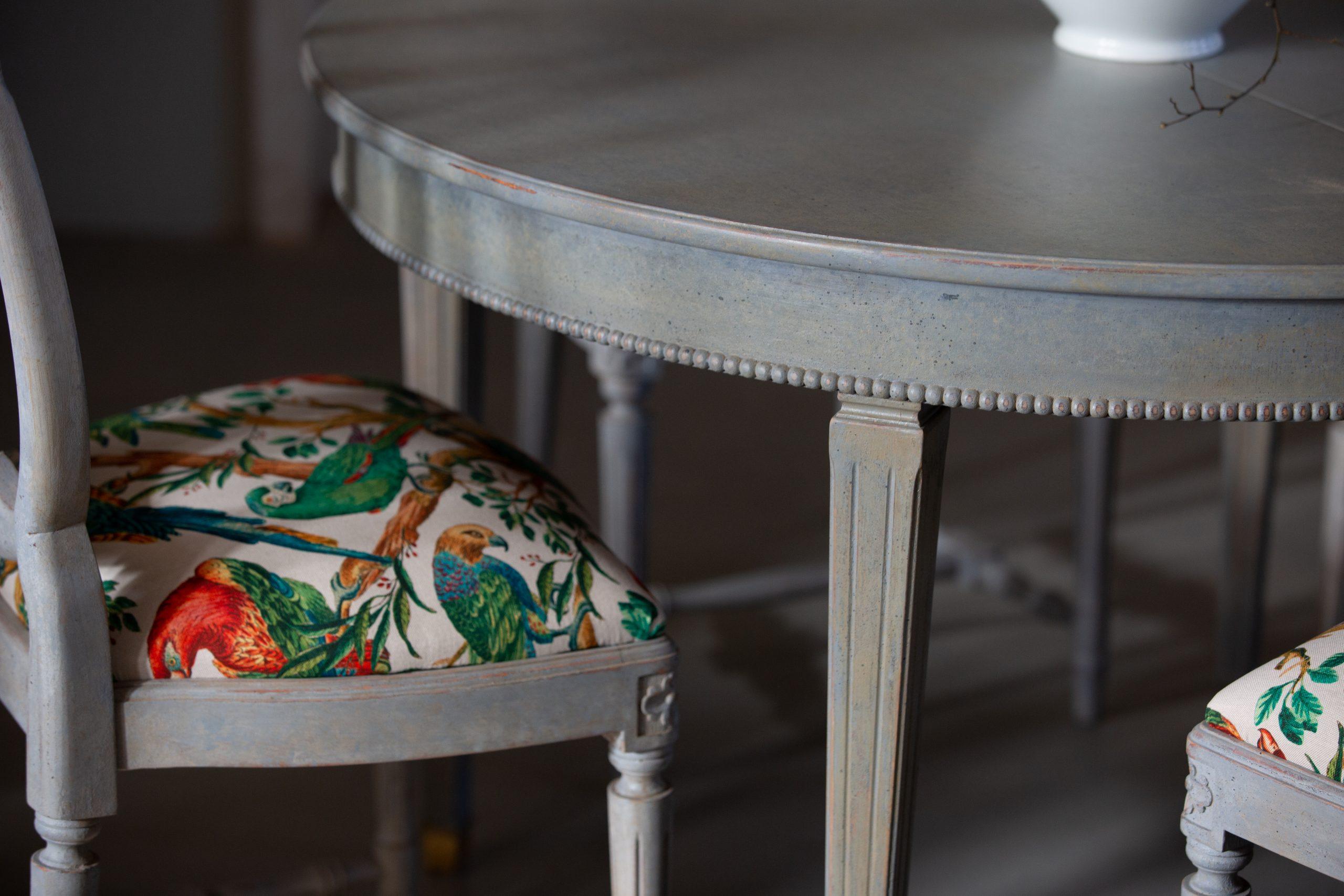 Gustavianischer Tisch_ Bernhardts Interior Sylt