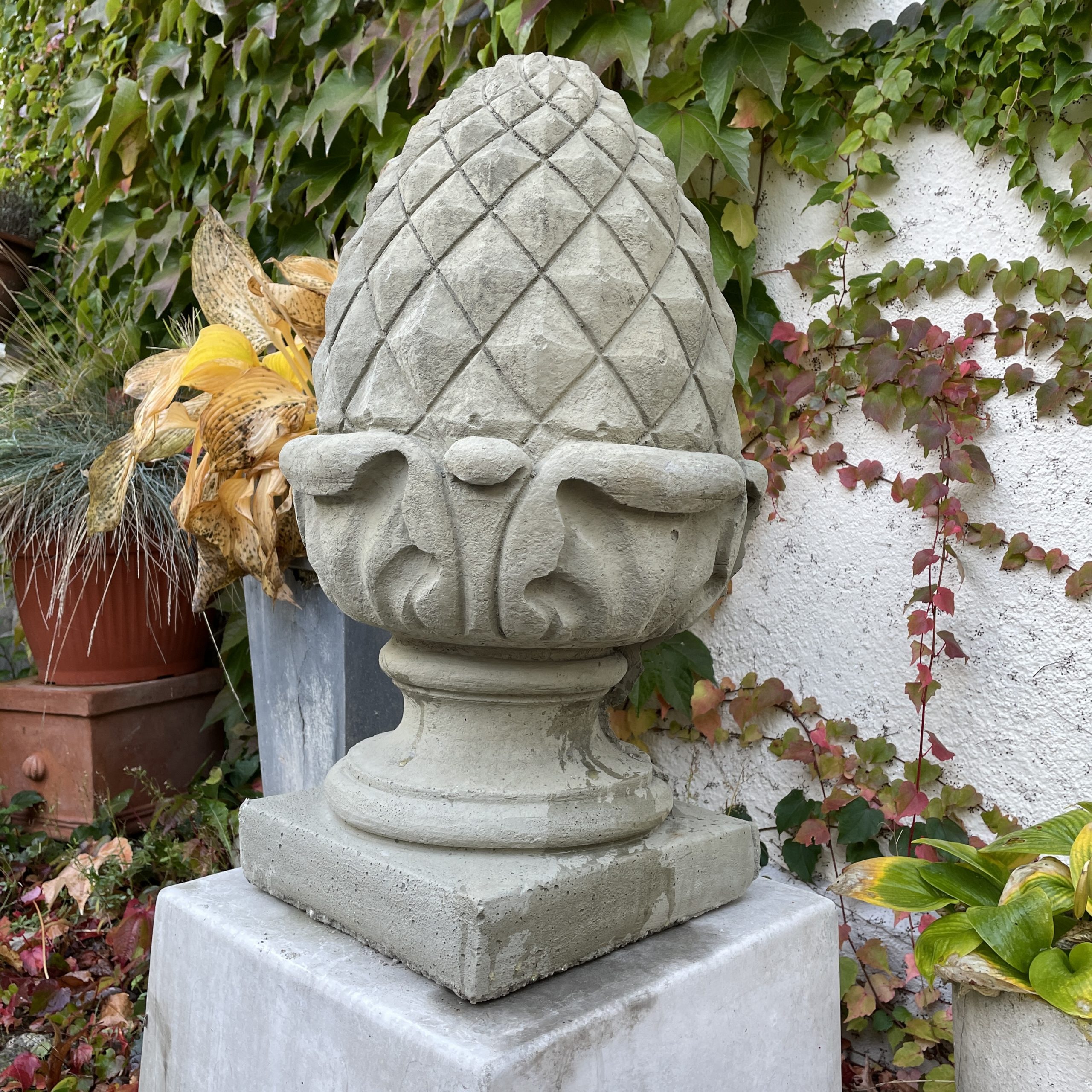 Pinienzapfen Bernhardts Interior