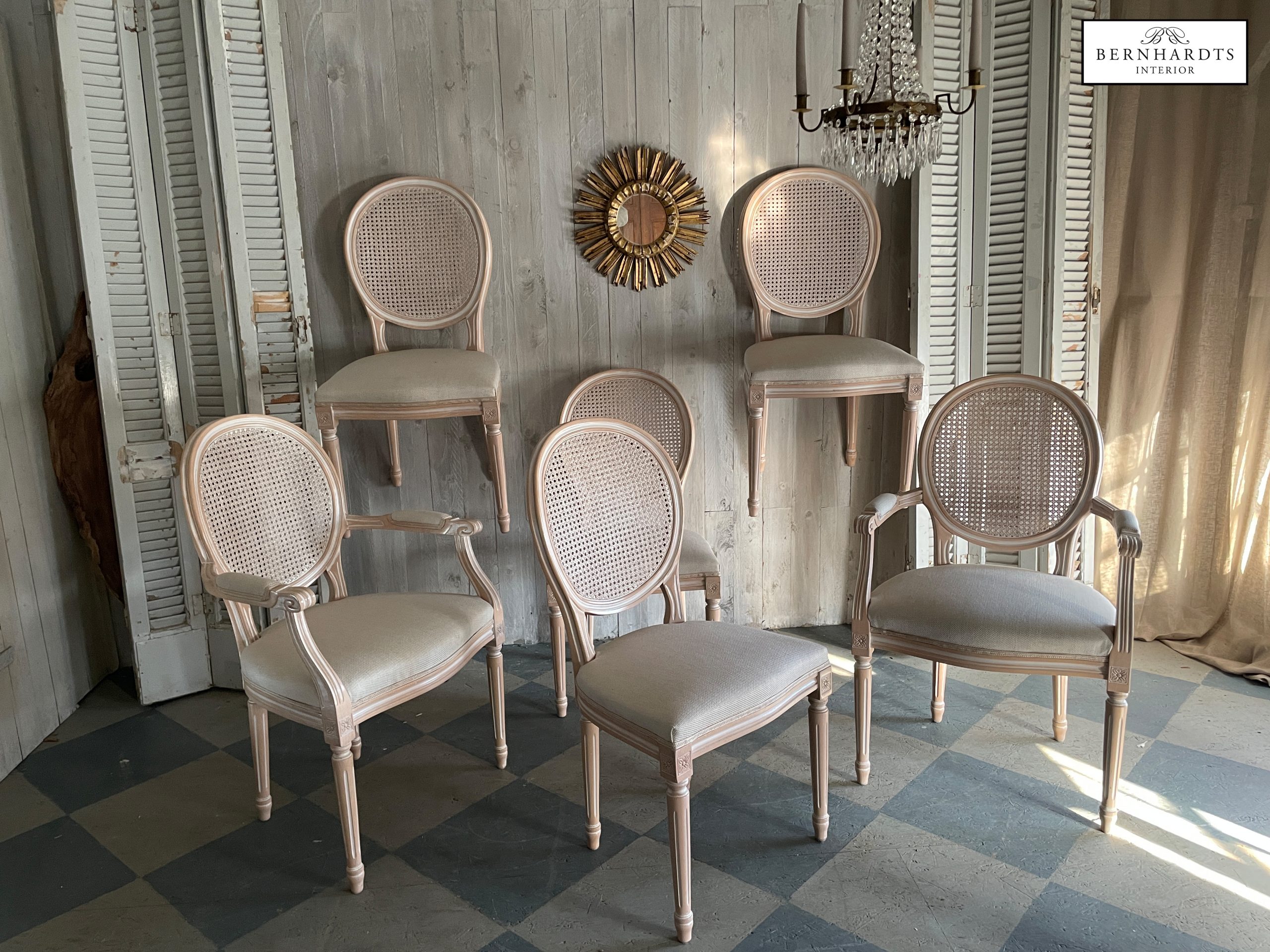 Flechtstühle Gustavian_ Bernhardts Interior