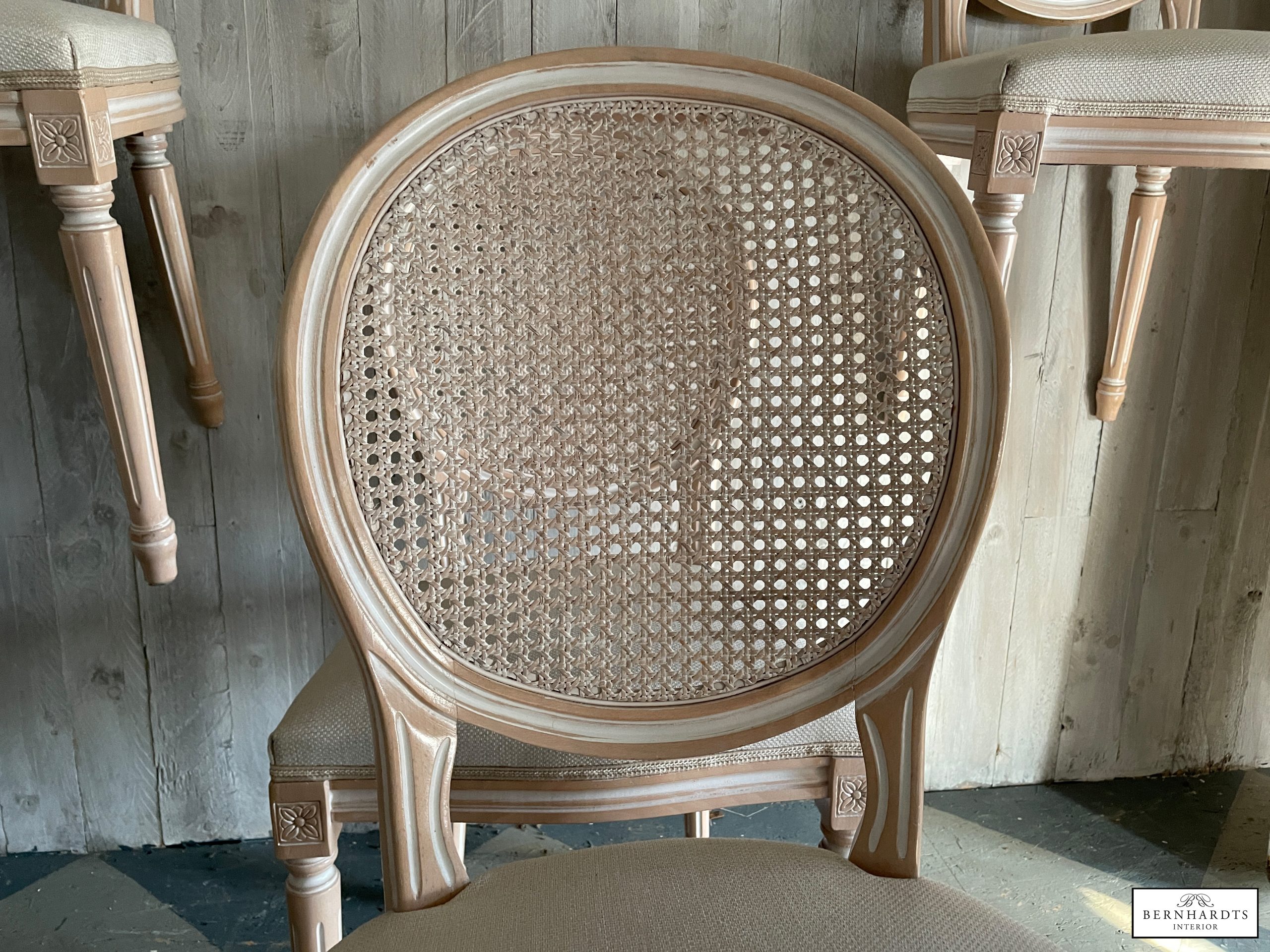 Flechtstühle Gustavian_ Bernhardts Interior