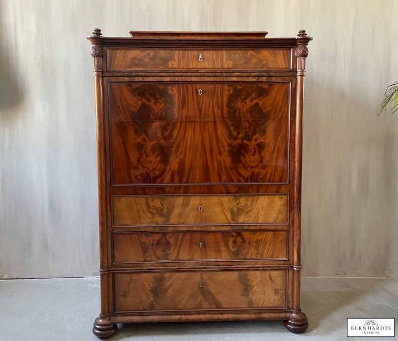 Biedermeier Sekretär Bernhardts Interior