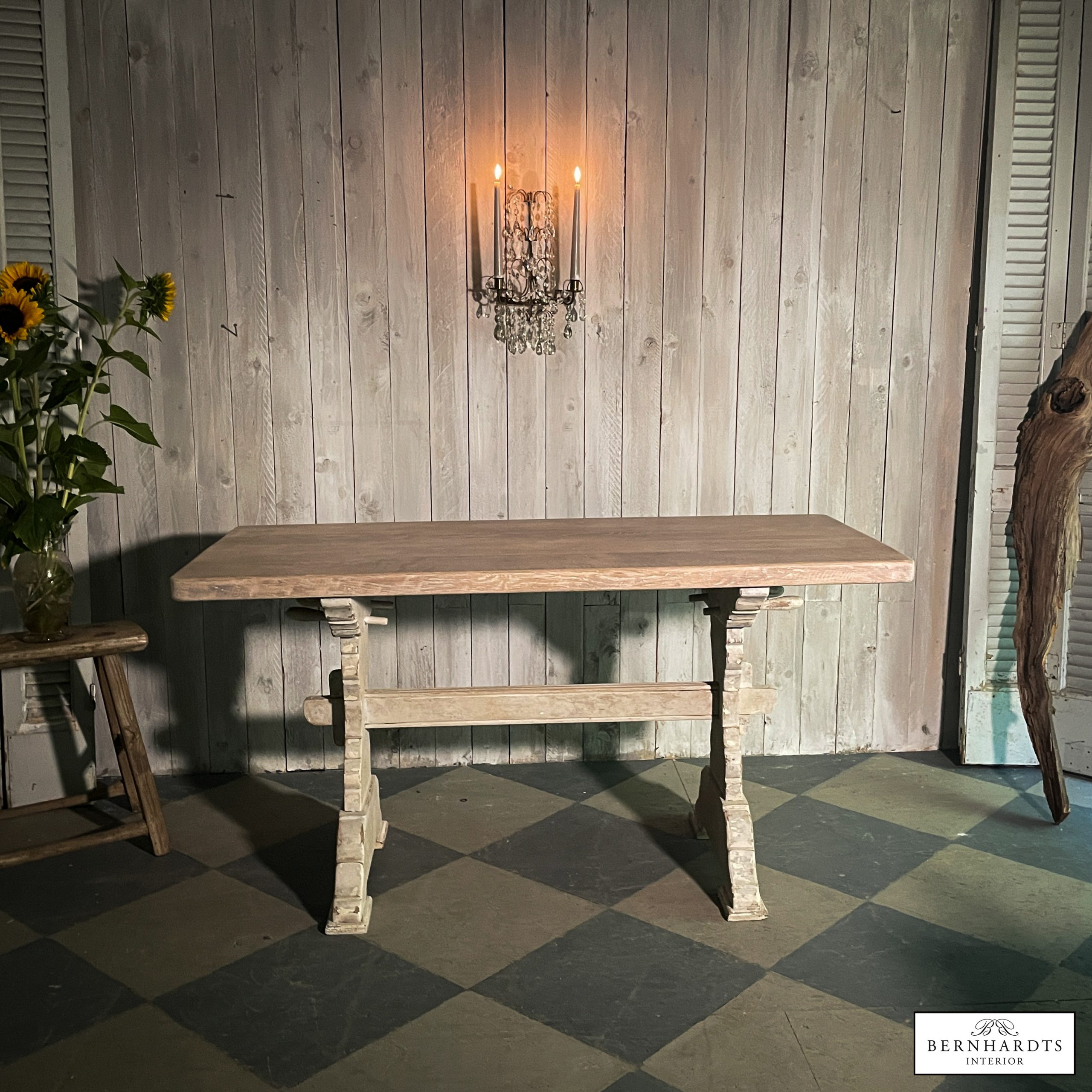 Kleiner Klostertisch_ Bernhardts Interior