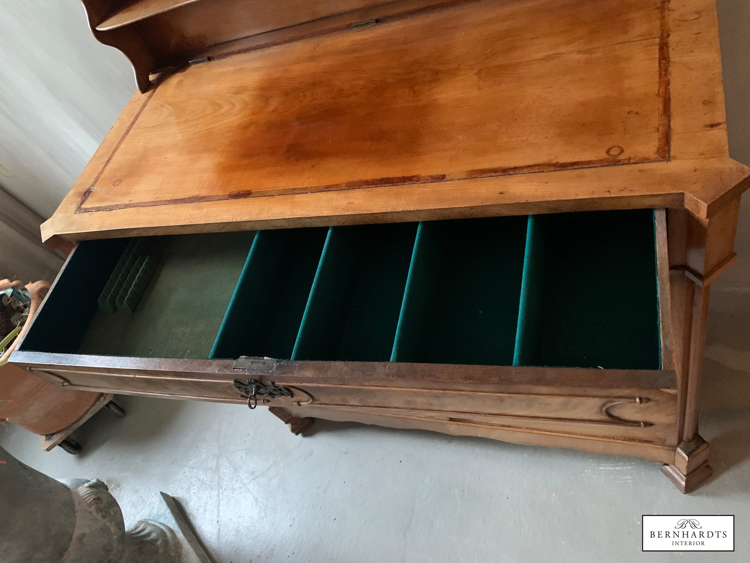 Empire Anrichte_ Bernhardts Interior