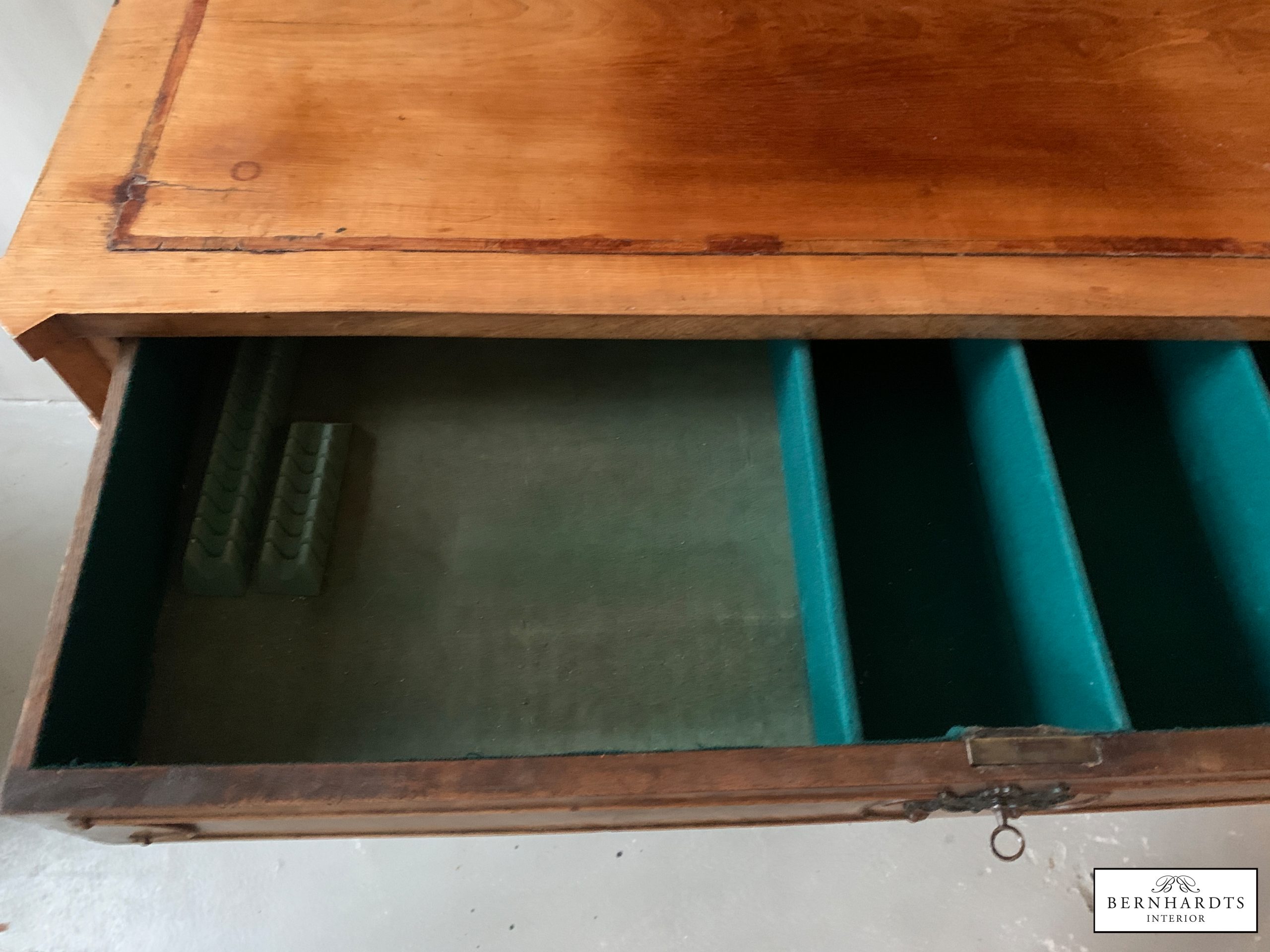 Empire Anrichte_ Bernhardts Interior