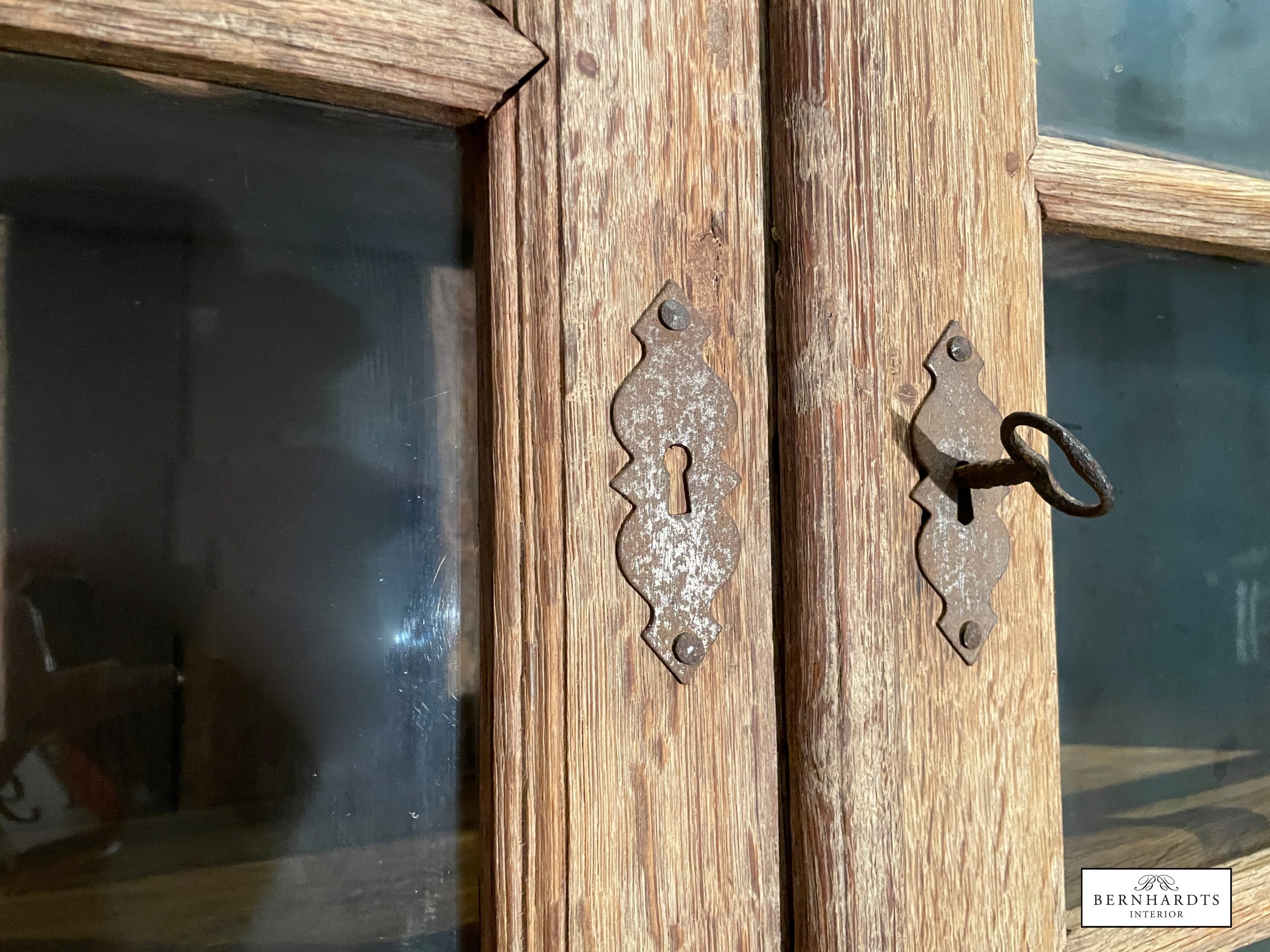 Barocker Bücherschrank_ Bernhardts Interior