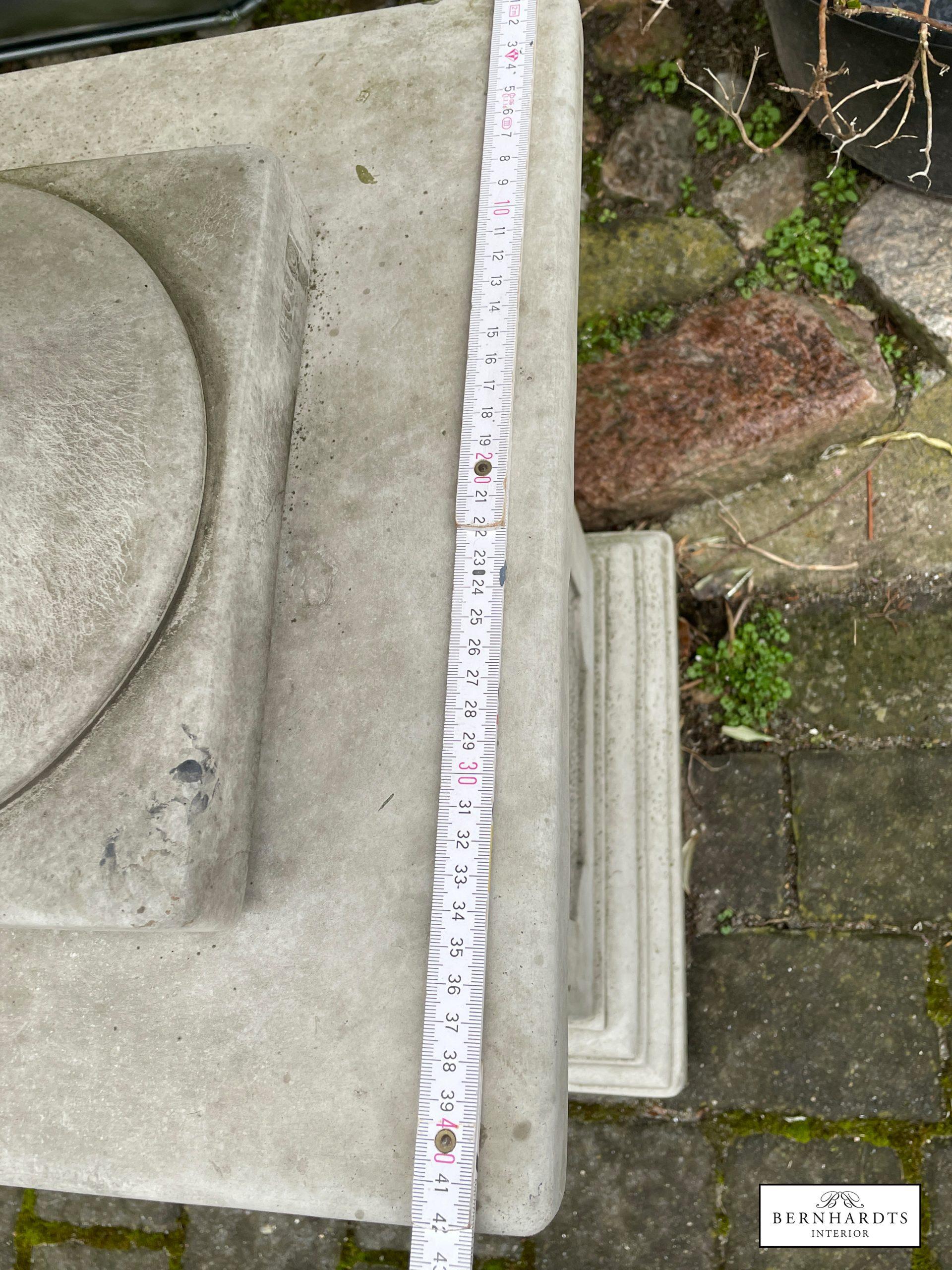 Antikstein Sockel Bernhardts Interior