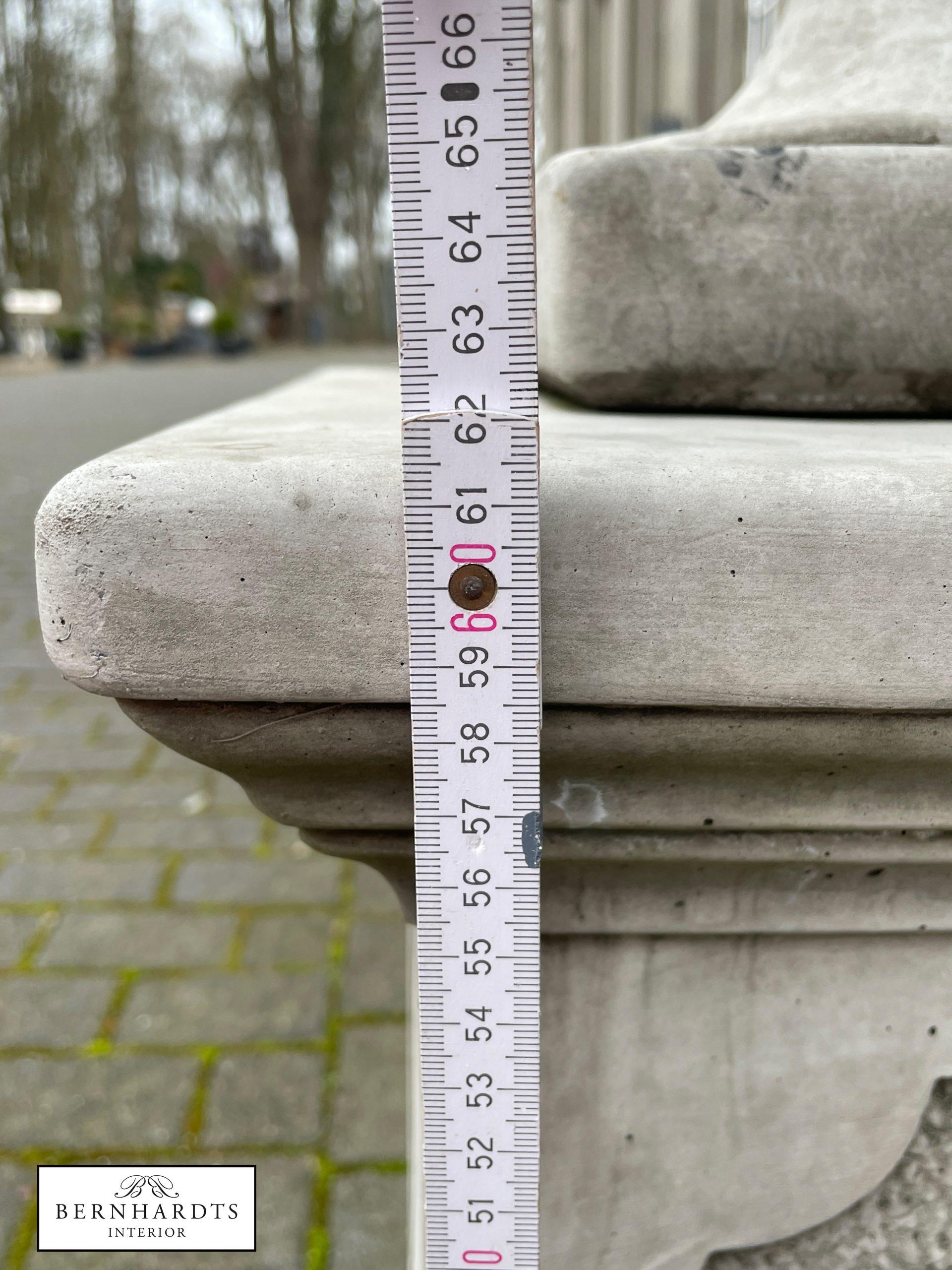 Antikstein Sockel Bernhardts Interior