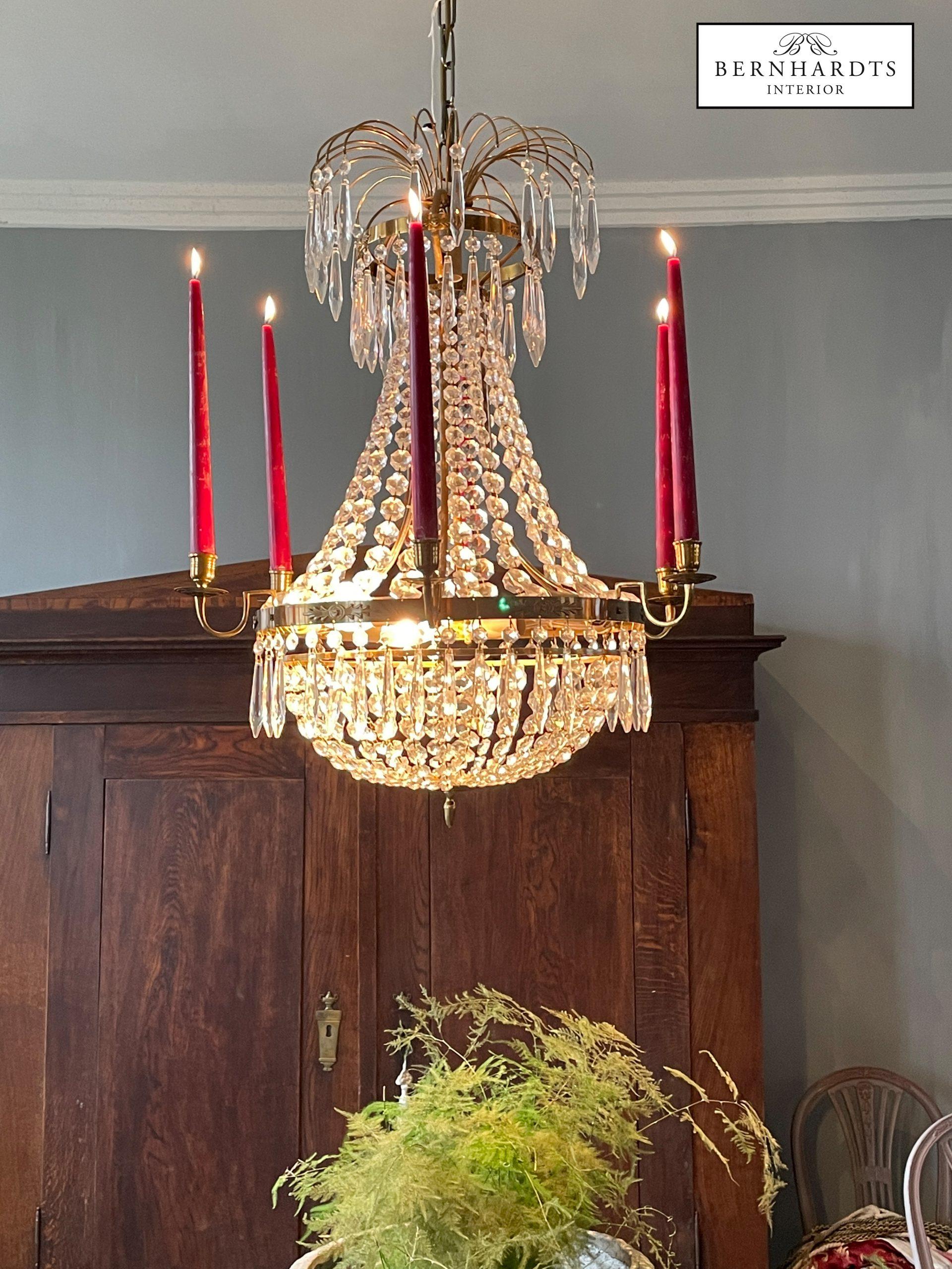 Schwedischer Lüster_ Bernhardts Interior