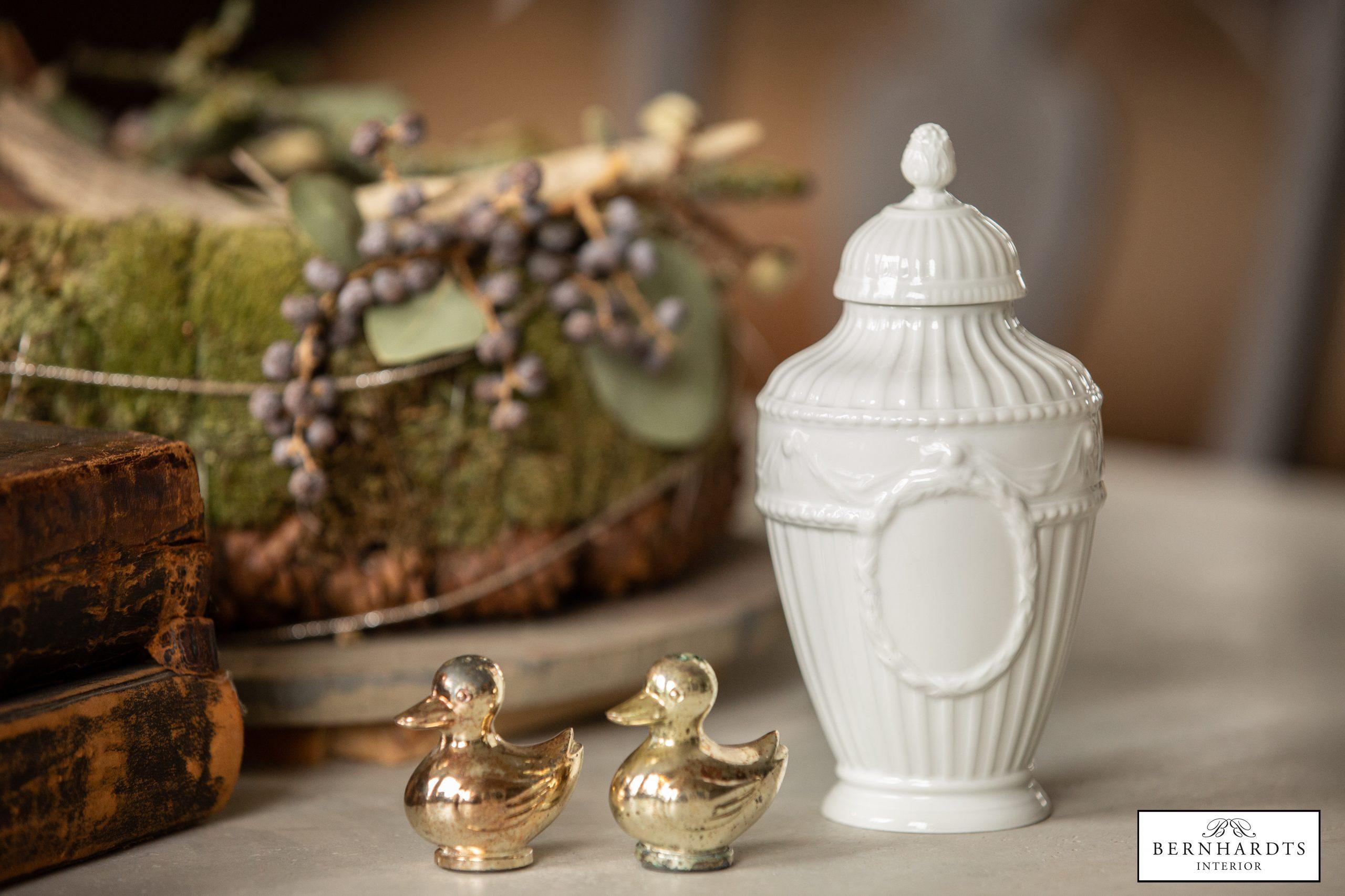 KPM Berlin Kurland_ Deckeldose_ Bernhardts Interior