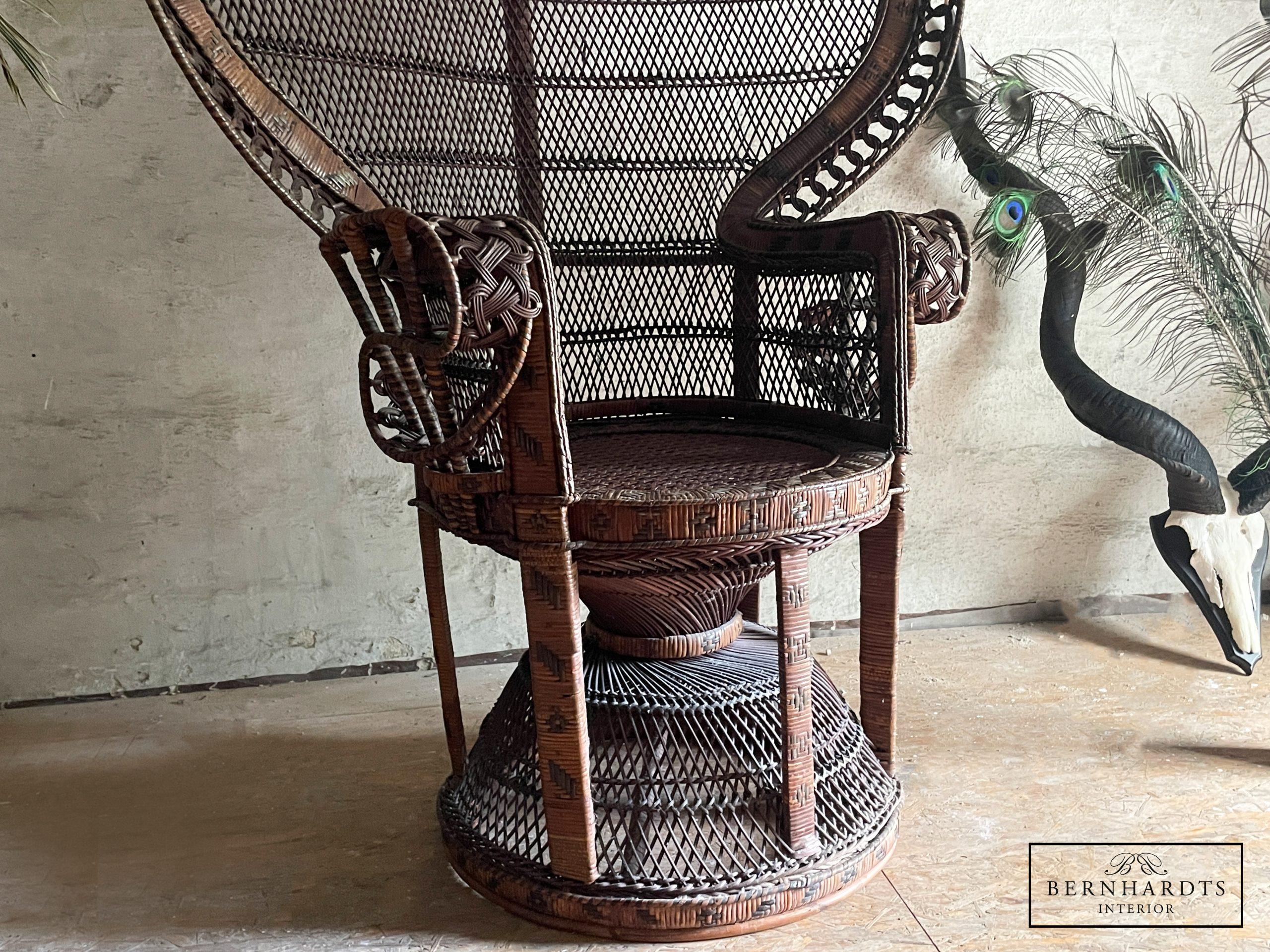 Pfauenthron, Rattansessel _Bernhardts Interior