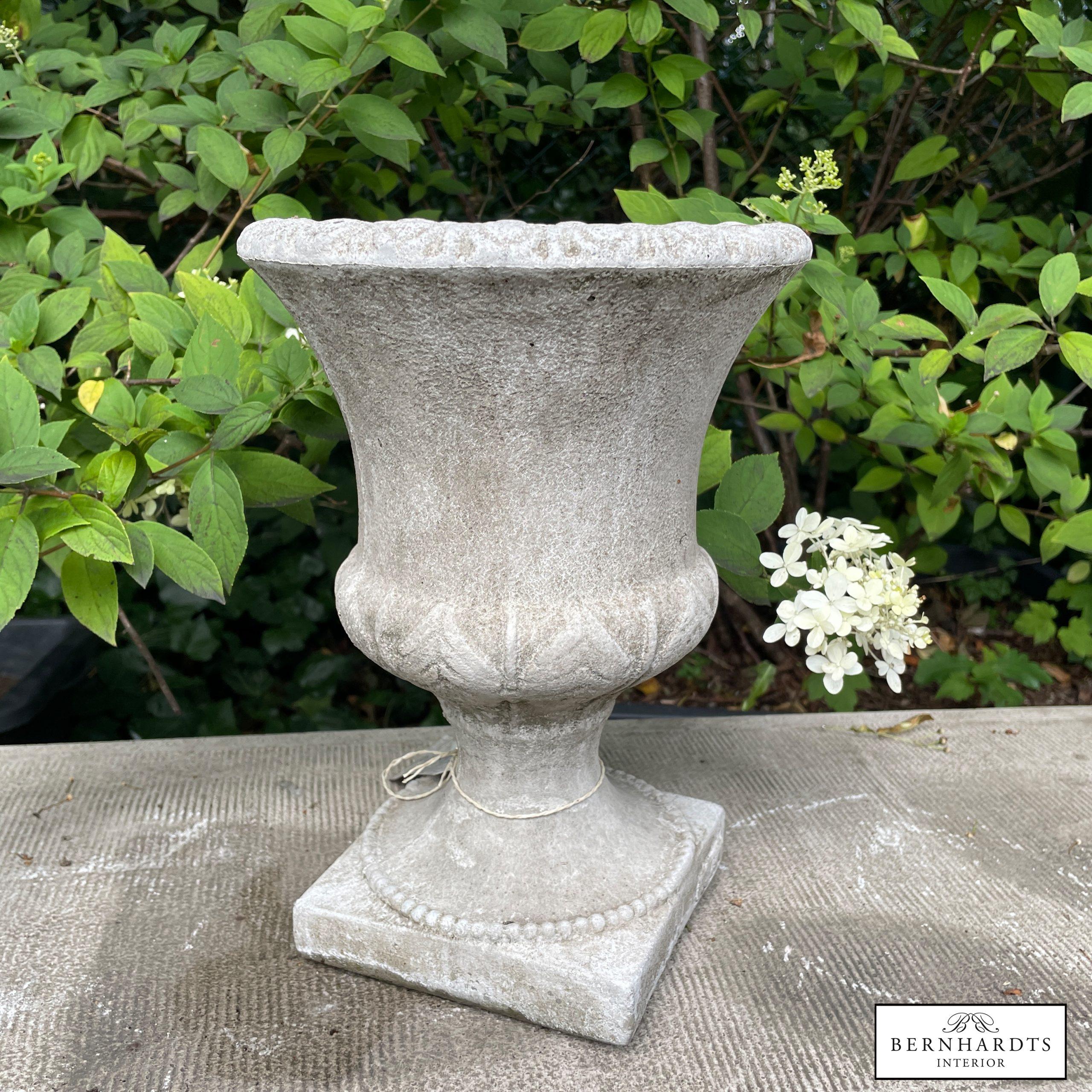 Antiksteinvase_ Bernhardts Interior