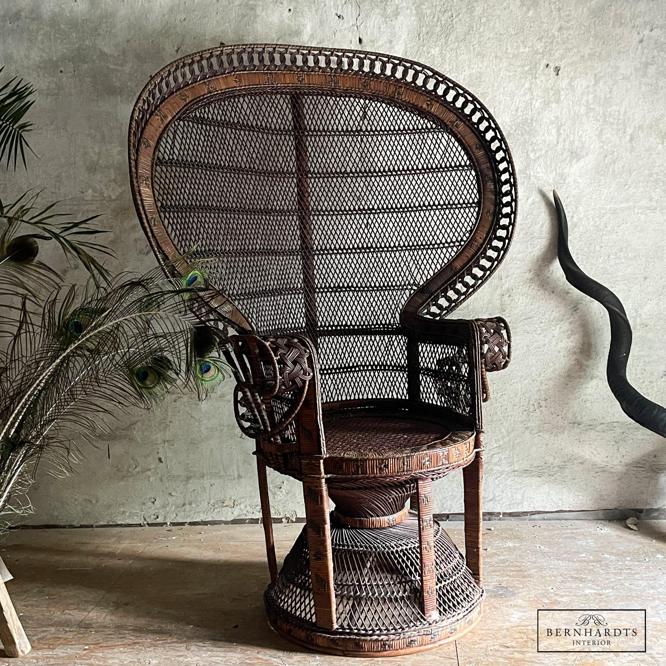 Pfauenthron, Rattansessel _Bernhardts Interior