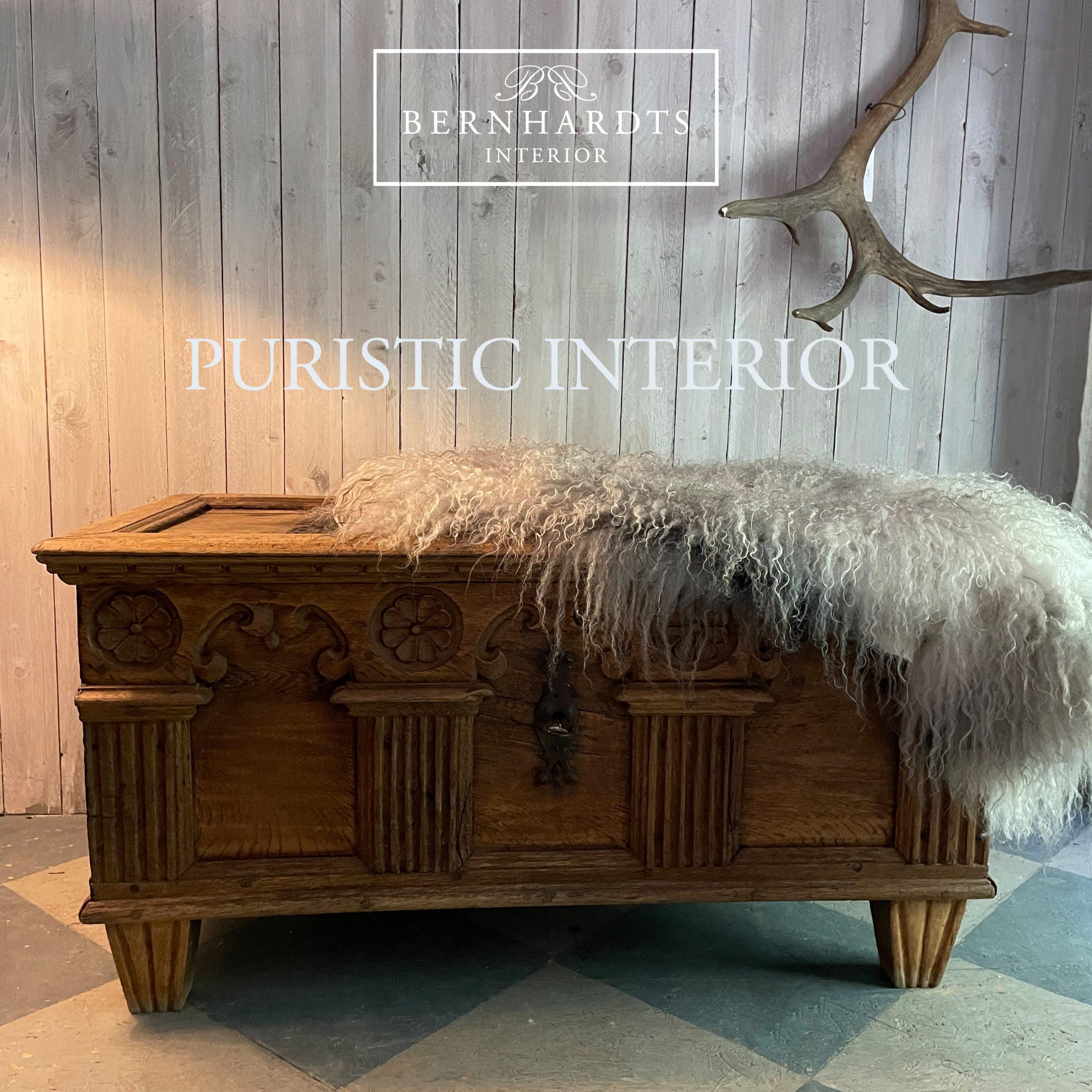 Empire Truhe_ Bernhardts Interior