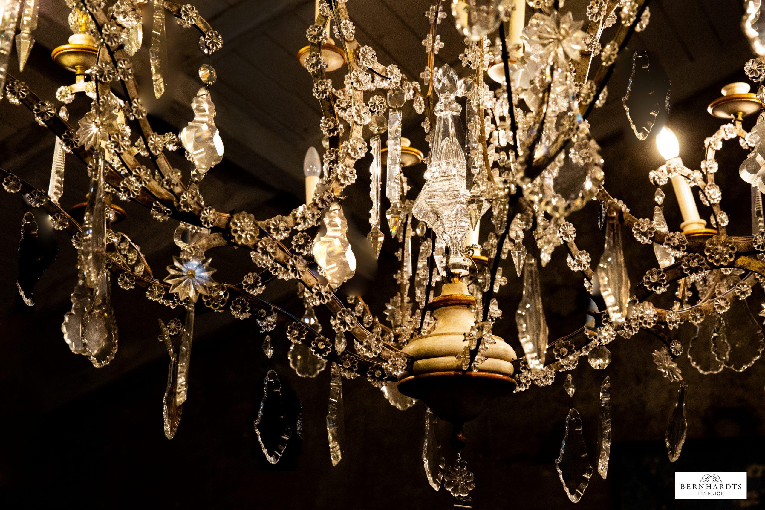 Grosser Kristalllüster_Bernhardts Interior