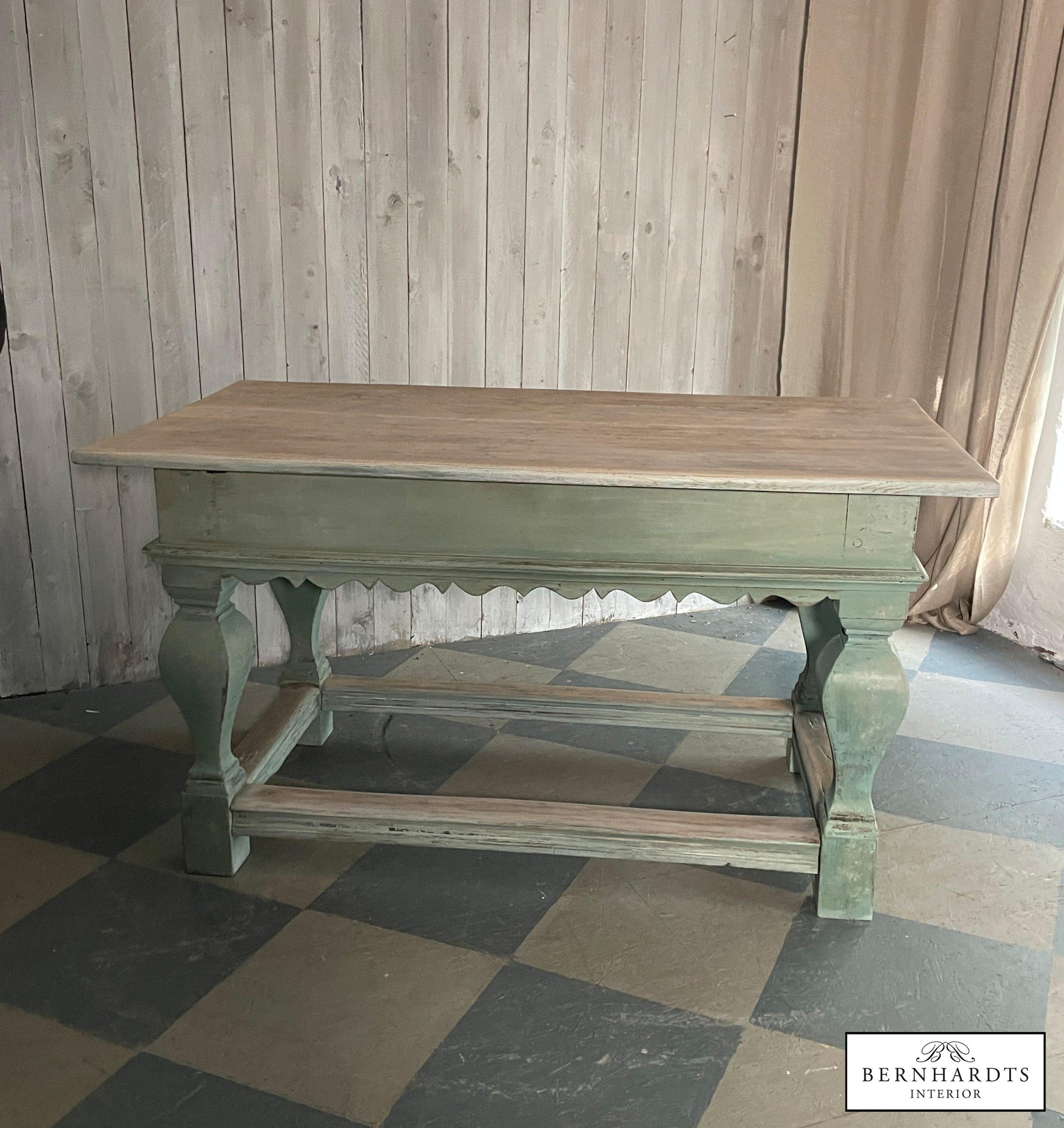 Antiker Barocktisch_ Bernhardts Interior