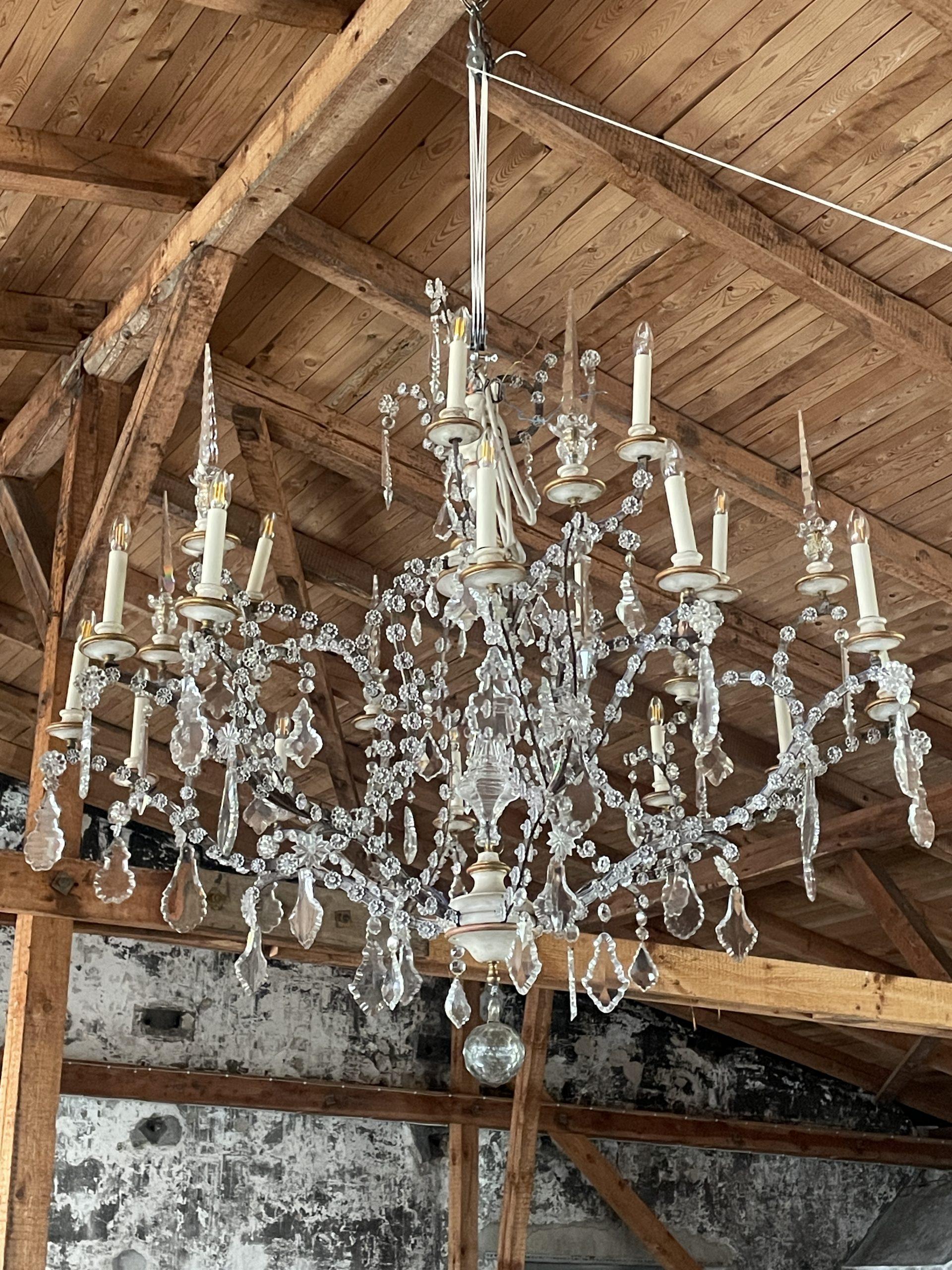 Schlosslüster_ Bernhardts Interior