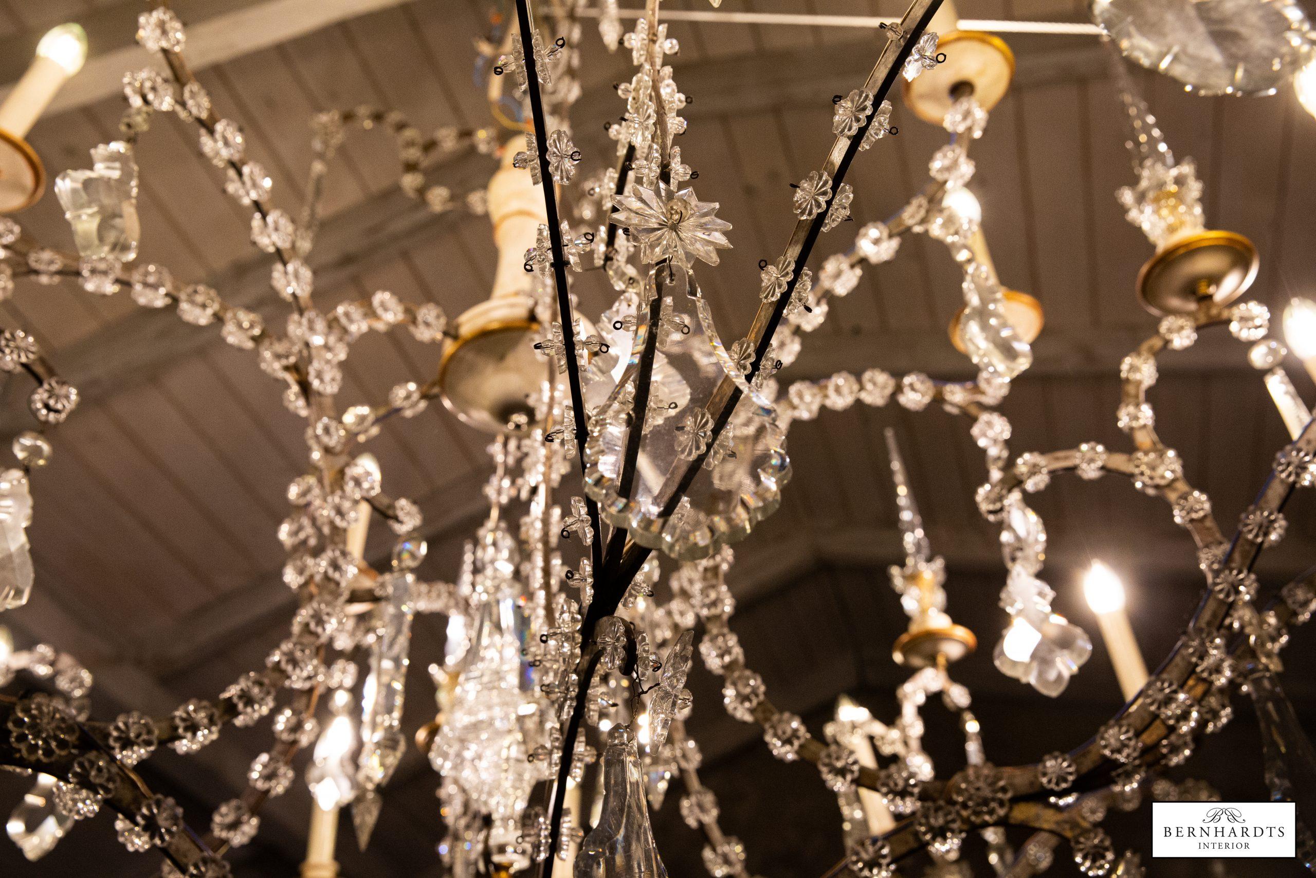 Grosser Kristalllüster_Bernhardts Interior