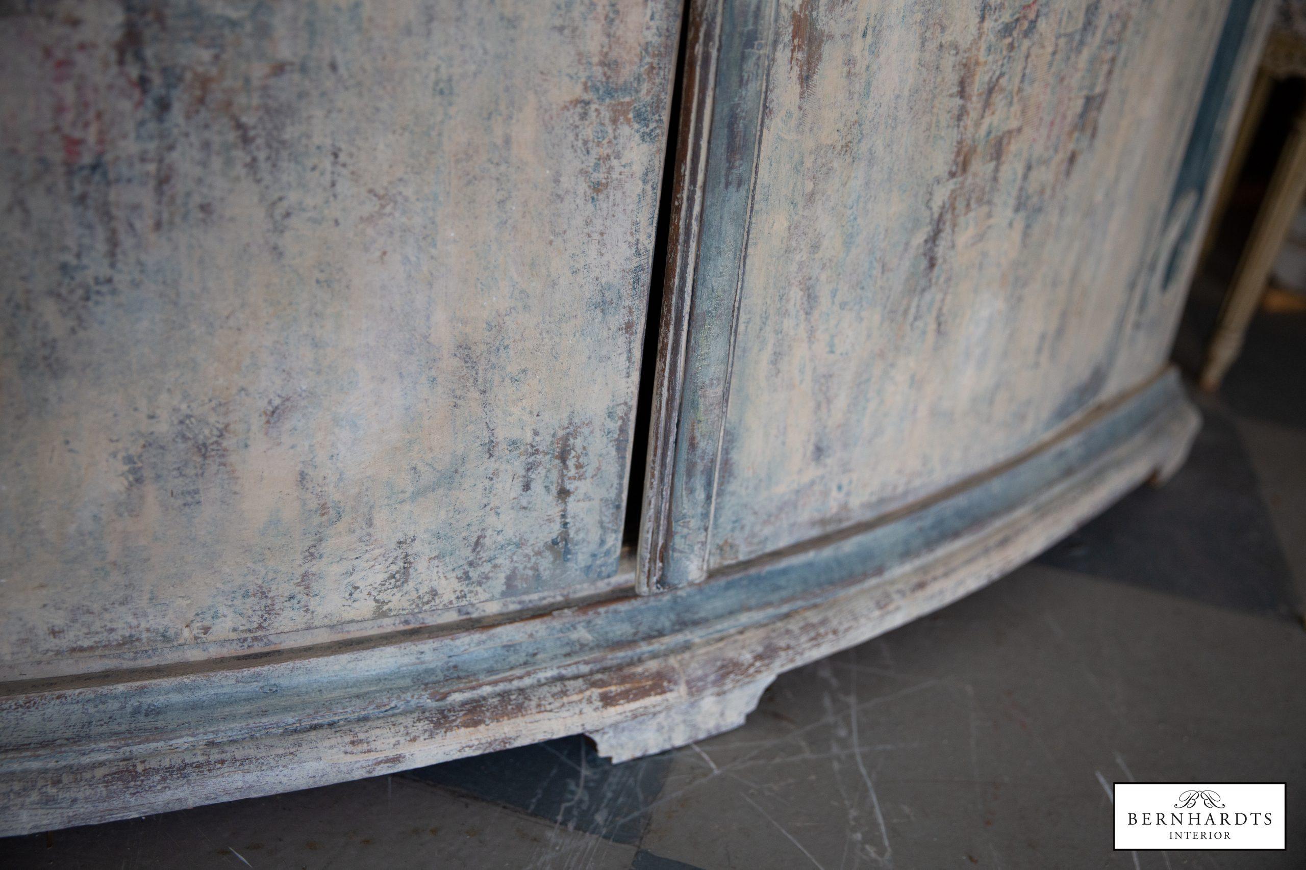 Gustavianischer Eckschrank_ Bernhardts Interior