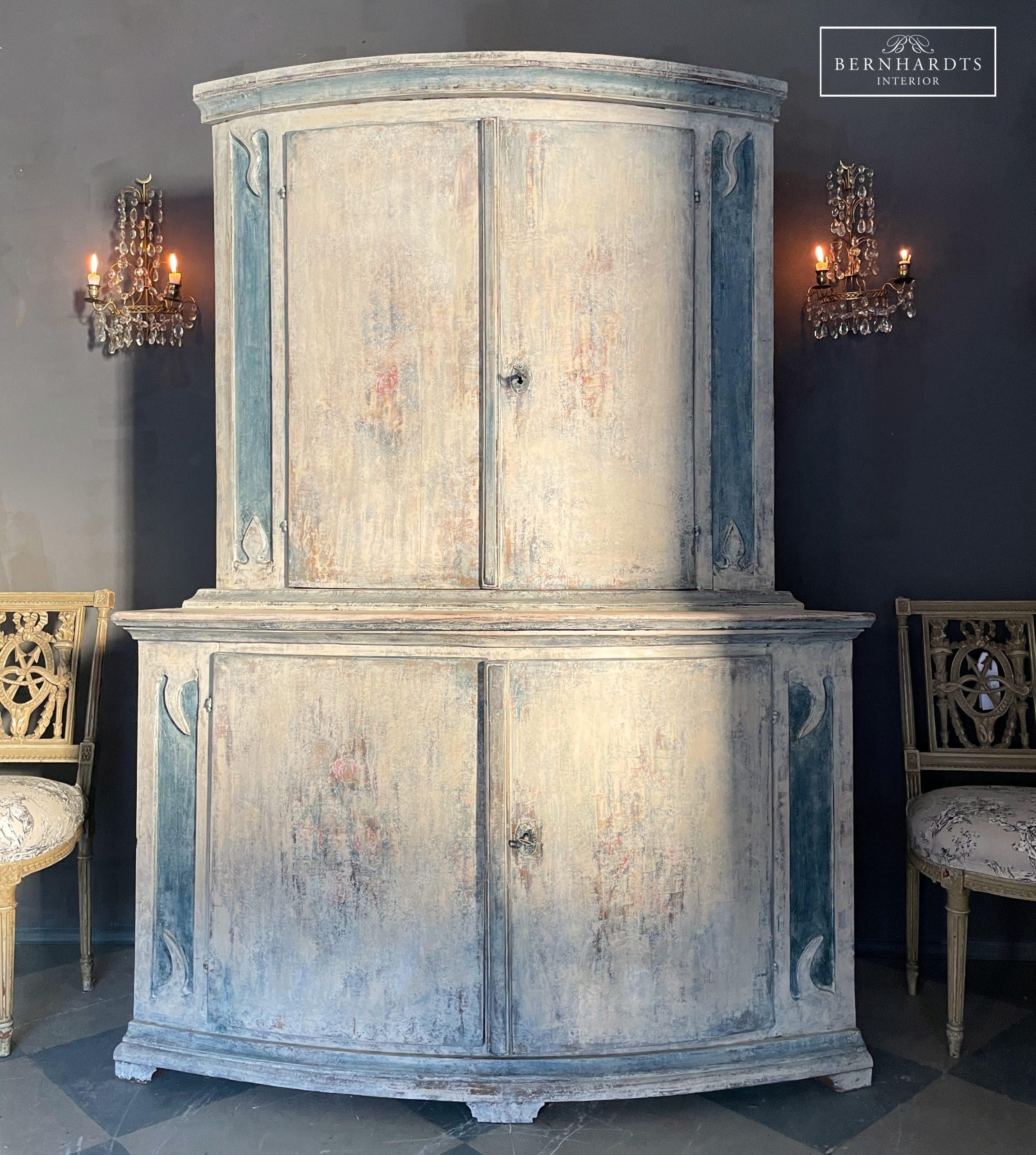 Tonneneckschrank_ Bernhardts Interior