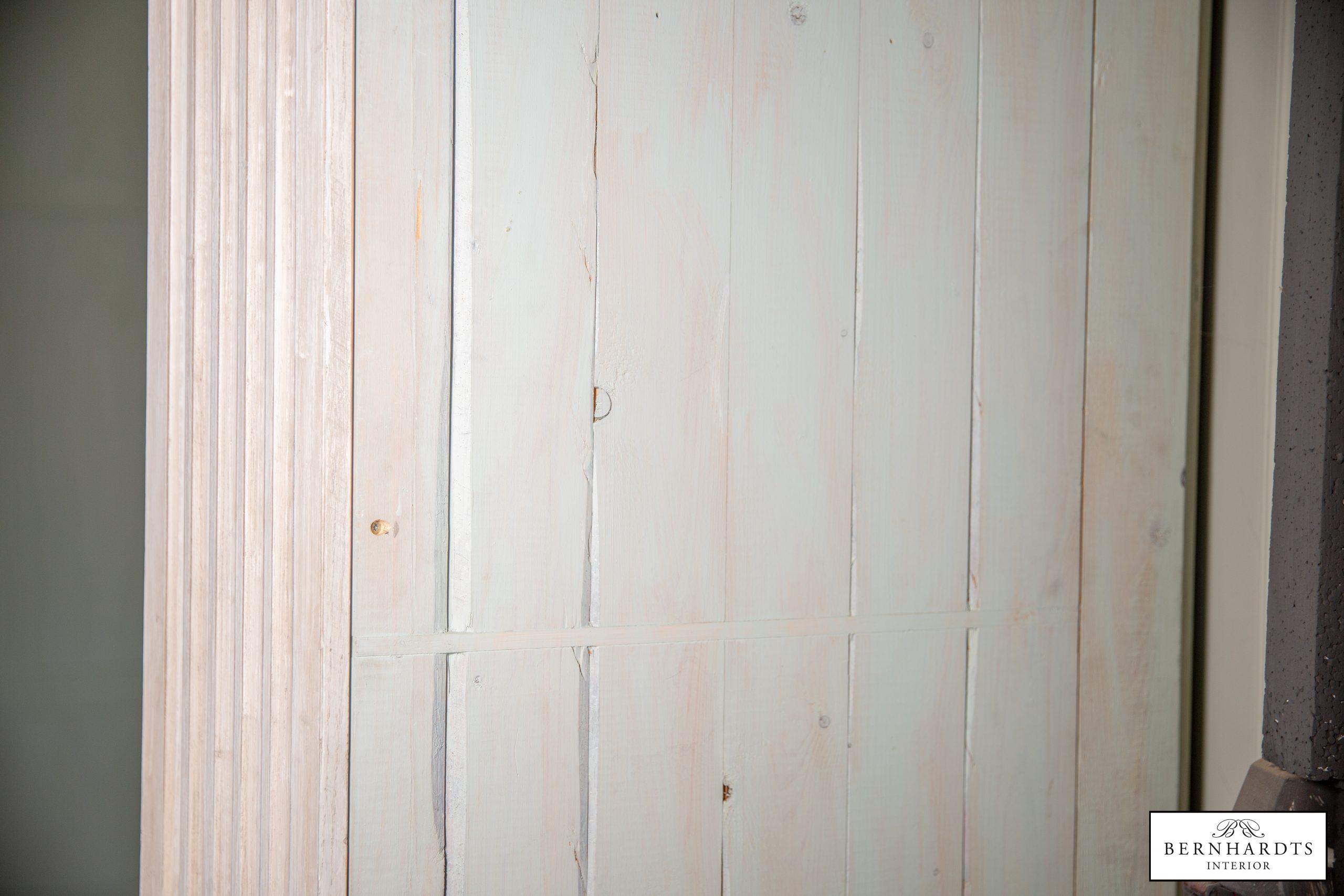 Schwedische Eckschränke_ Bernhardts Interior