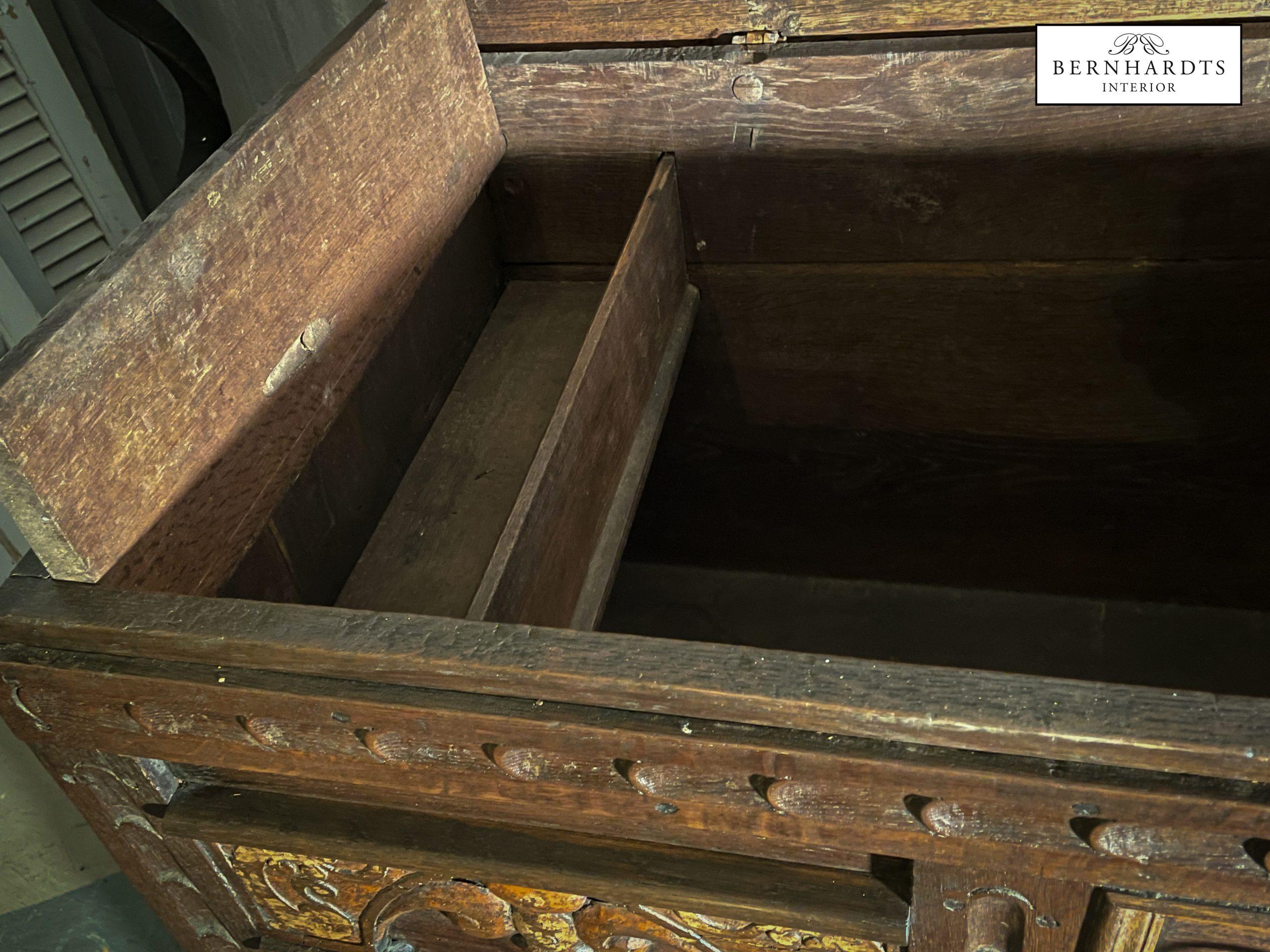 Renaissancetruhe_ Bernhardts Interior