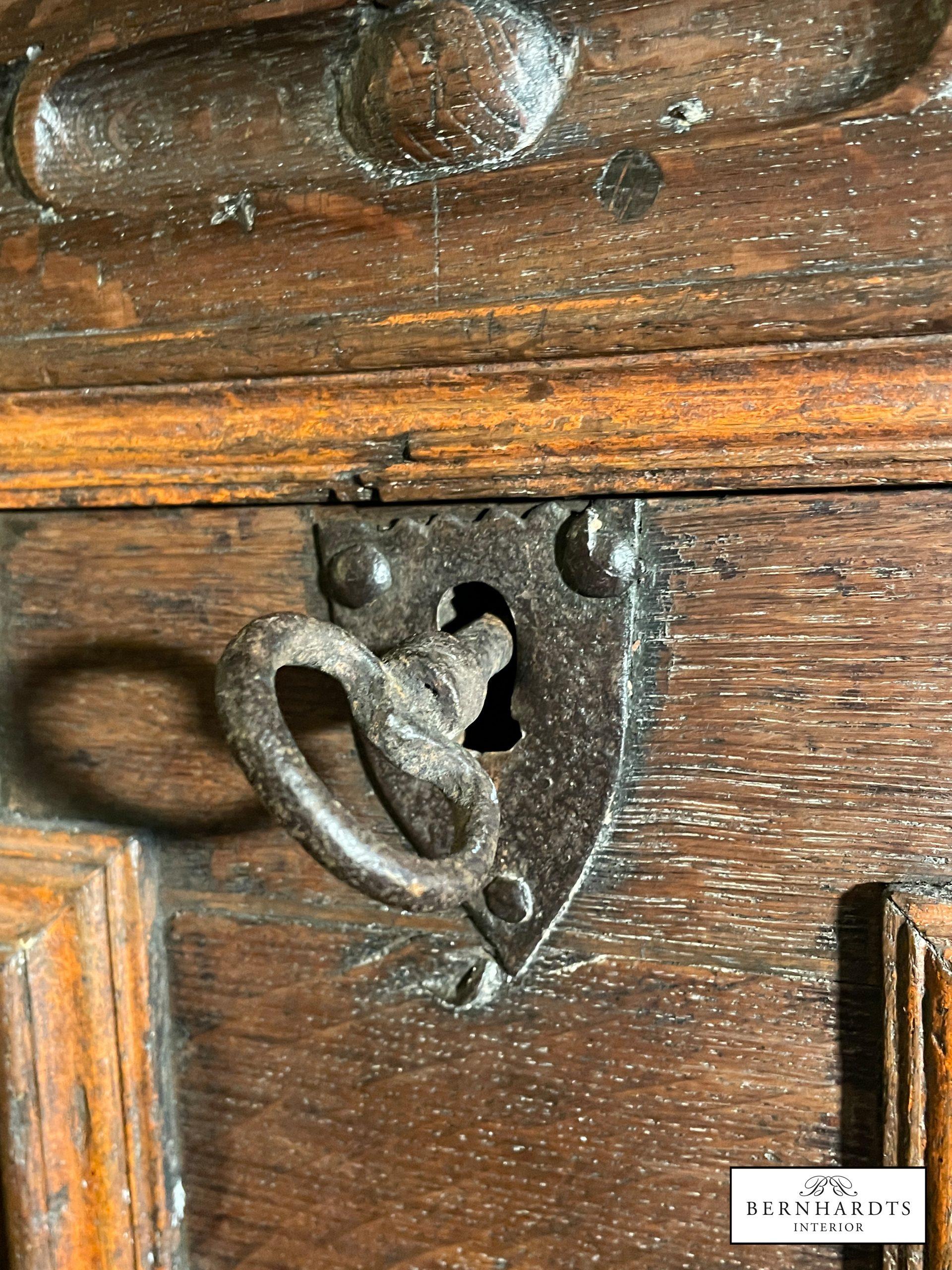 Renaissancetruhe_ Bernhardts Interior