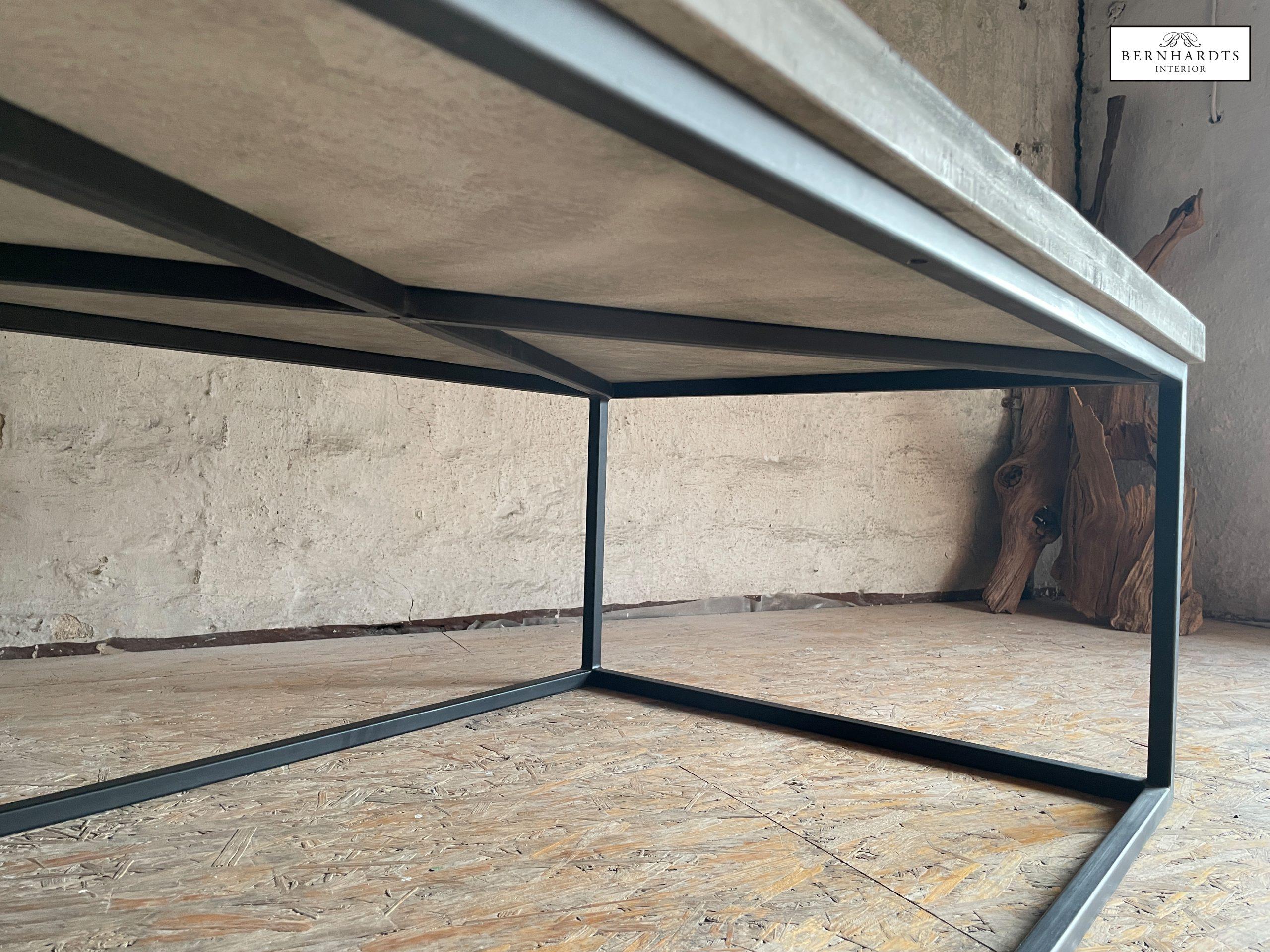 Betontisch_ Bernhardts Interior