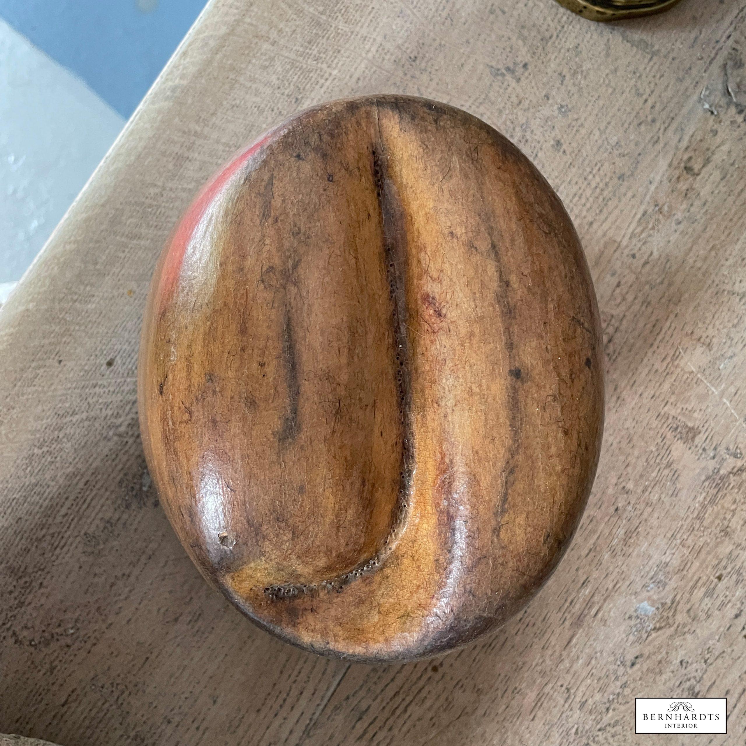 Antike Hutform_ Bernhardts Interior