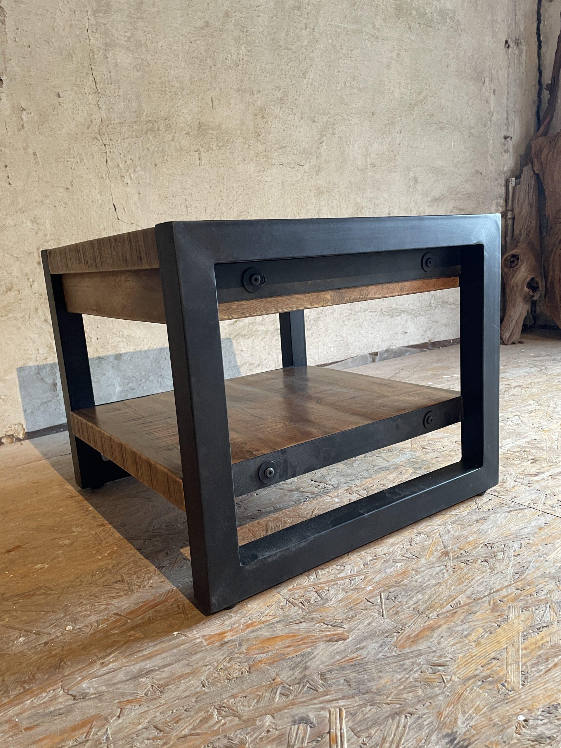 Beistelltisch Teak _ Bernhardts Interior