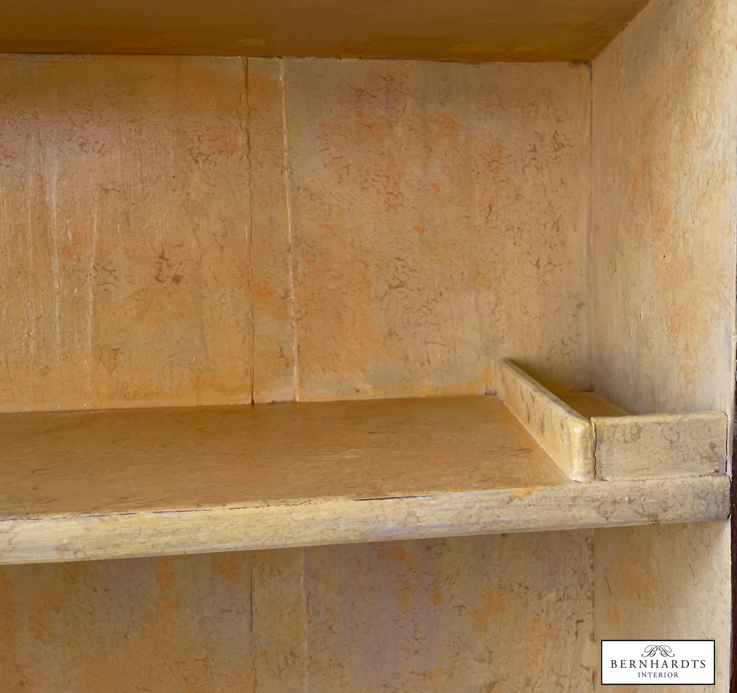 Gustavianiascher Aufsatzsekretär_ Bernhardts Interior