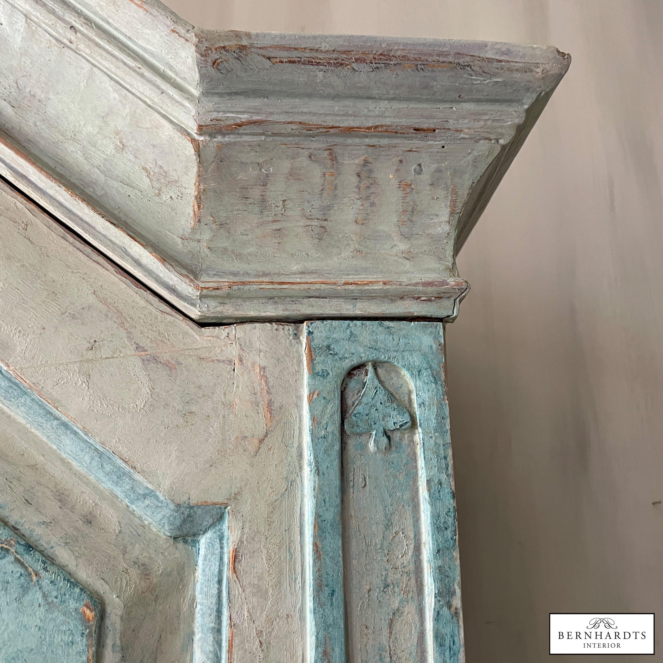 Gustavianiascher Aufsatzsekretär_ Bernhardts Interior