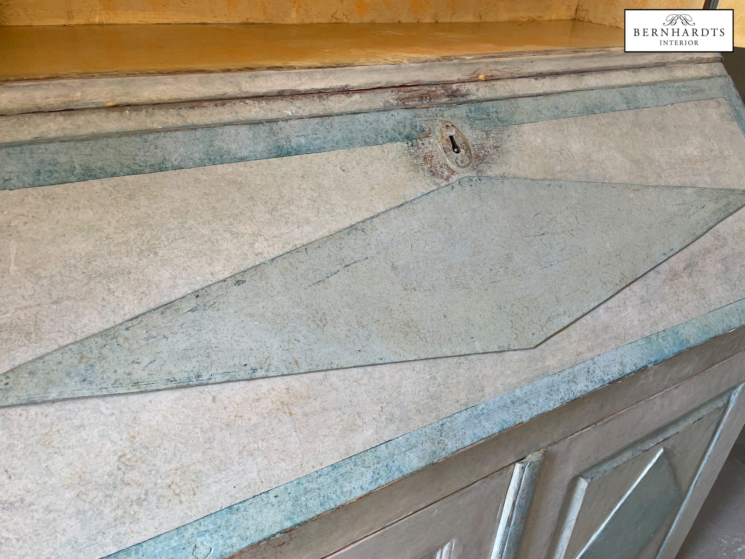 Gustavianiascher Aufsatzsekretär_ Bernhardts Interior