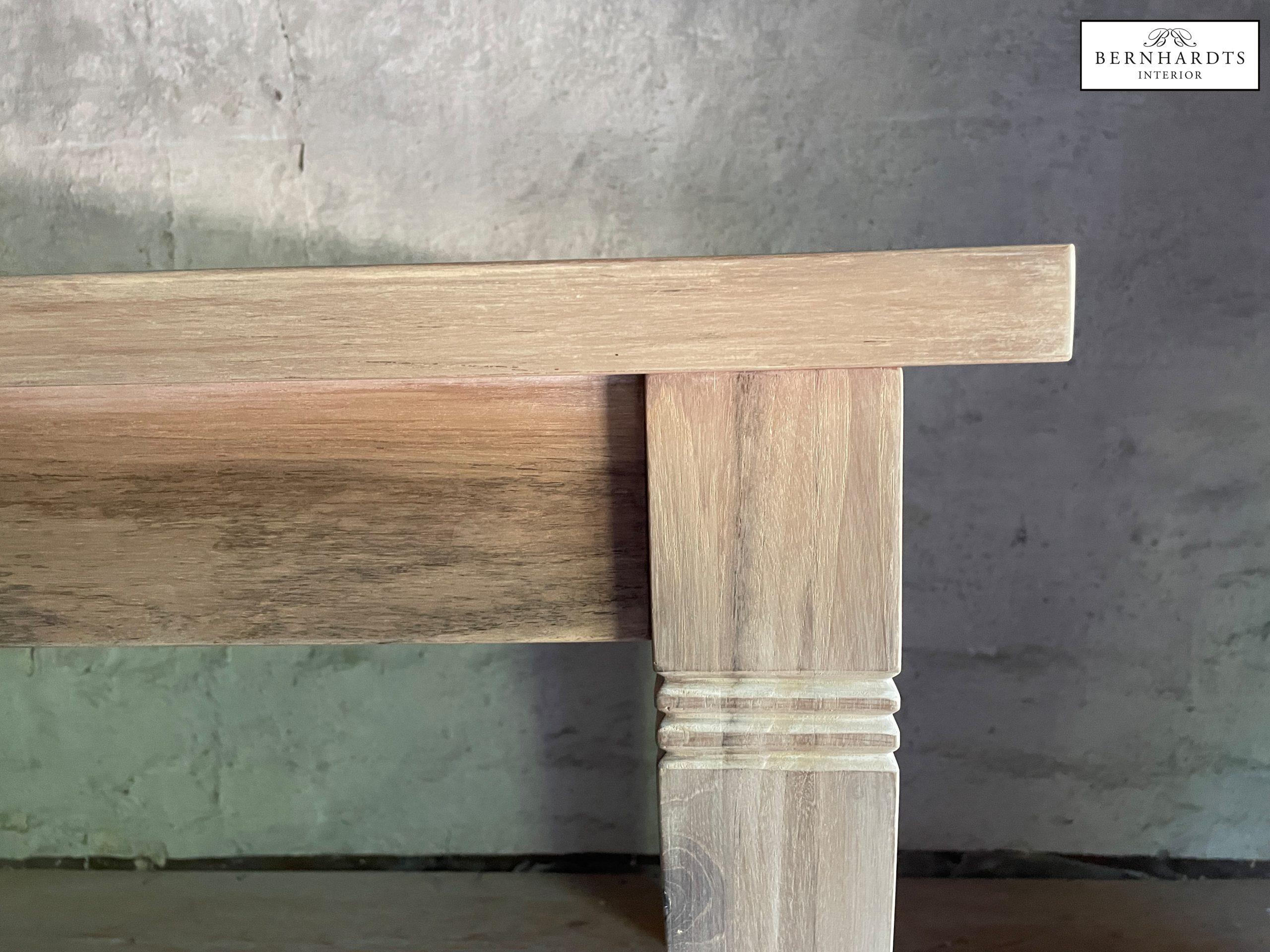 Teakholztisch_ Bernhardts Interior
