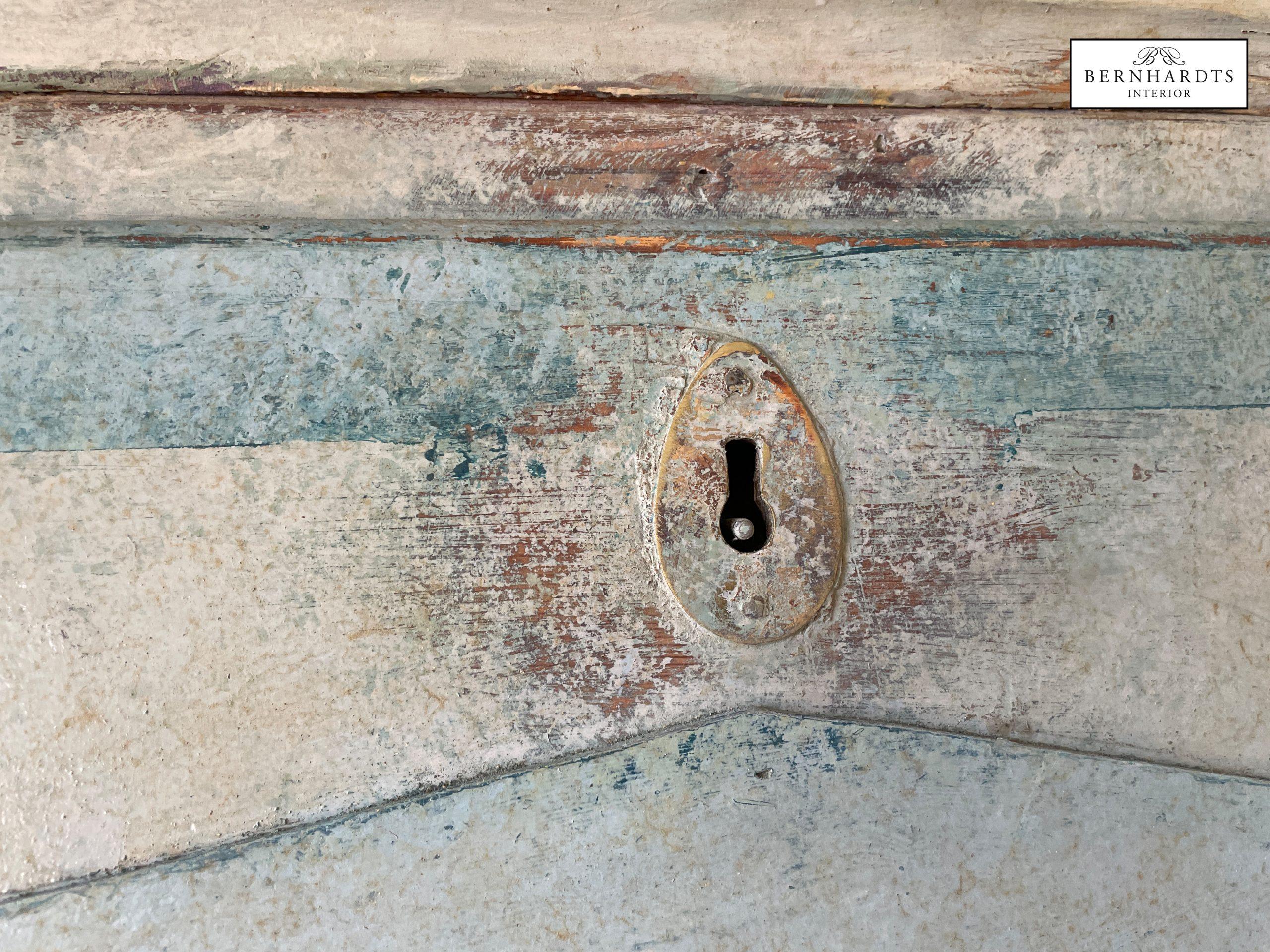 Gustavianiascher Aufsatzsekretär_ Bernhardts Interior