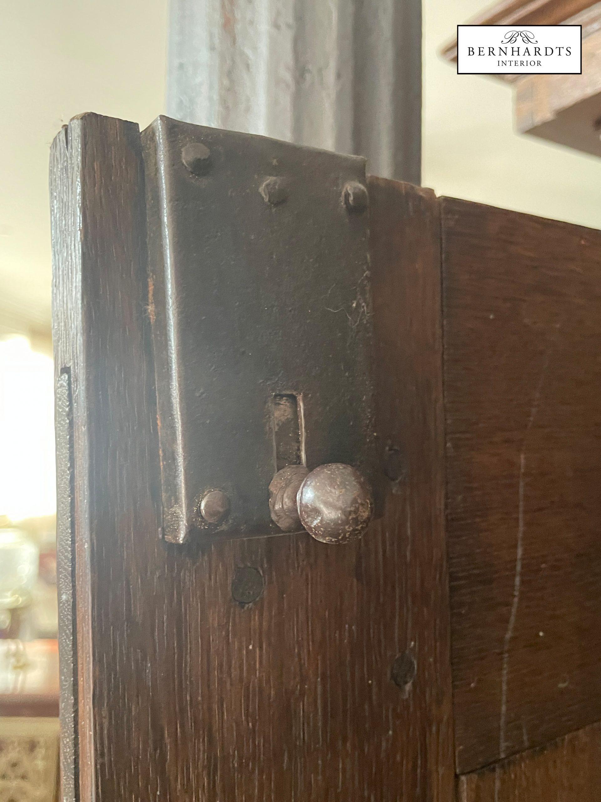 Barockschrank_ Bernhardts Interior