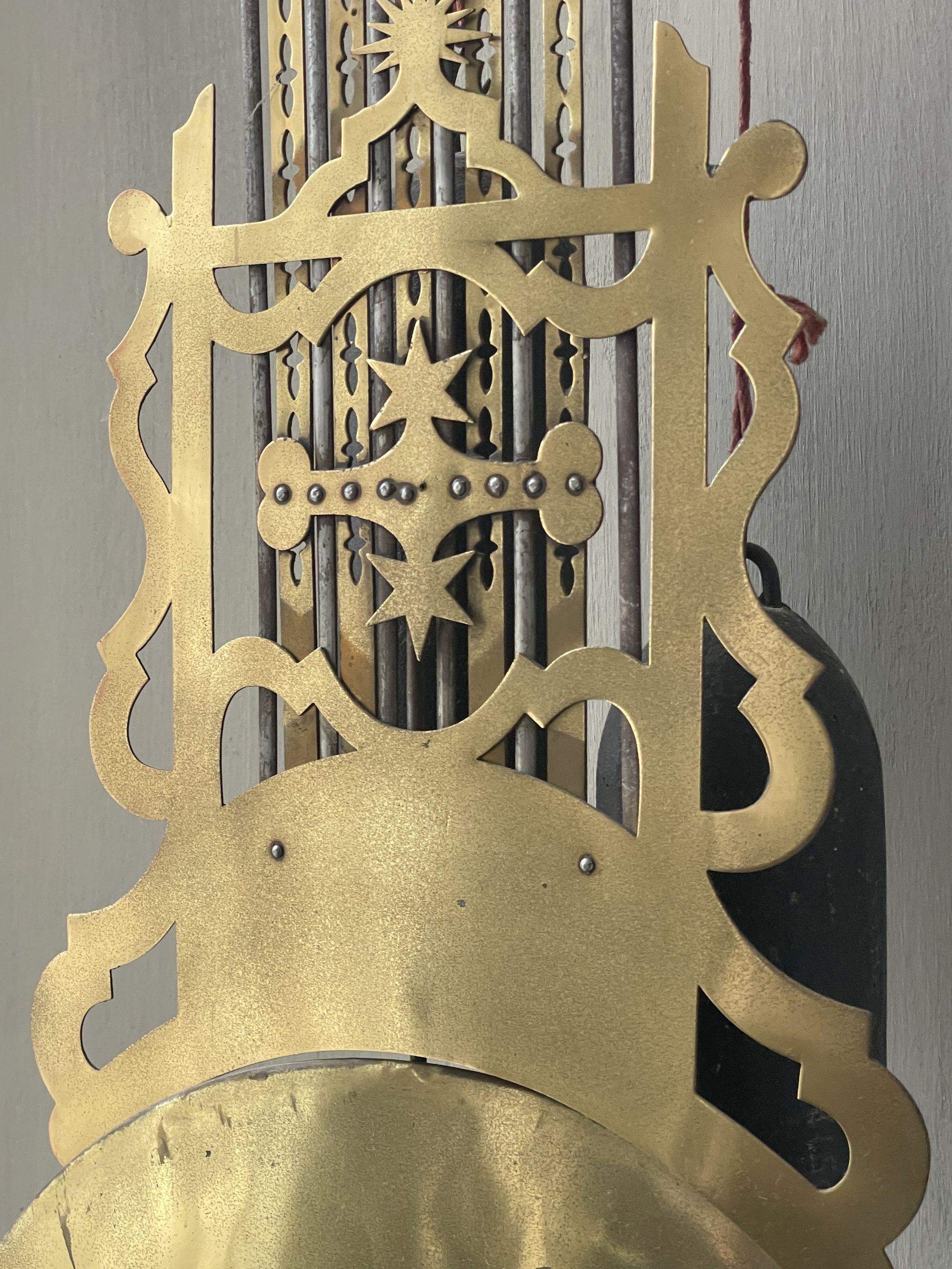 Comtoise Uhr_ Bernhardts Interior