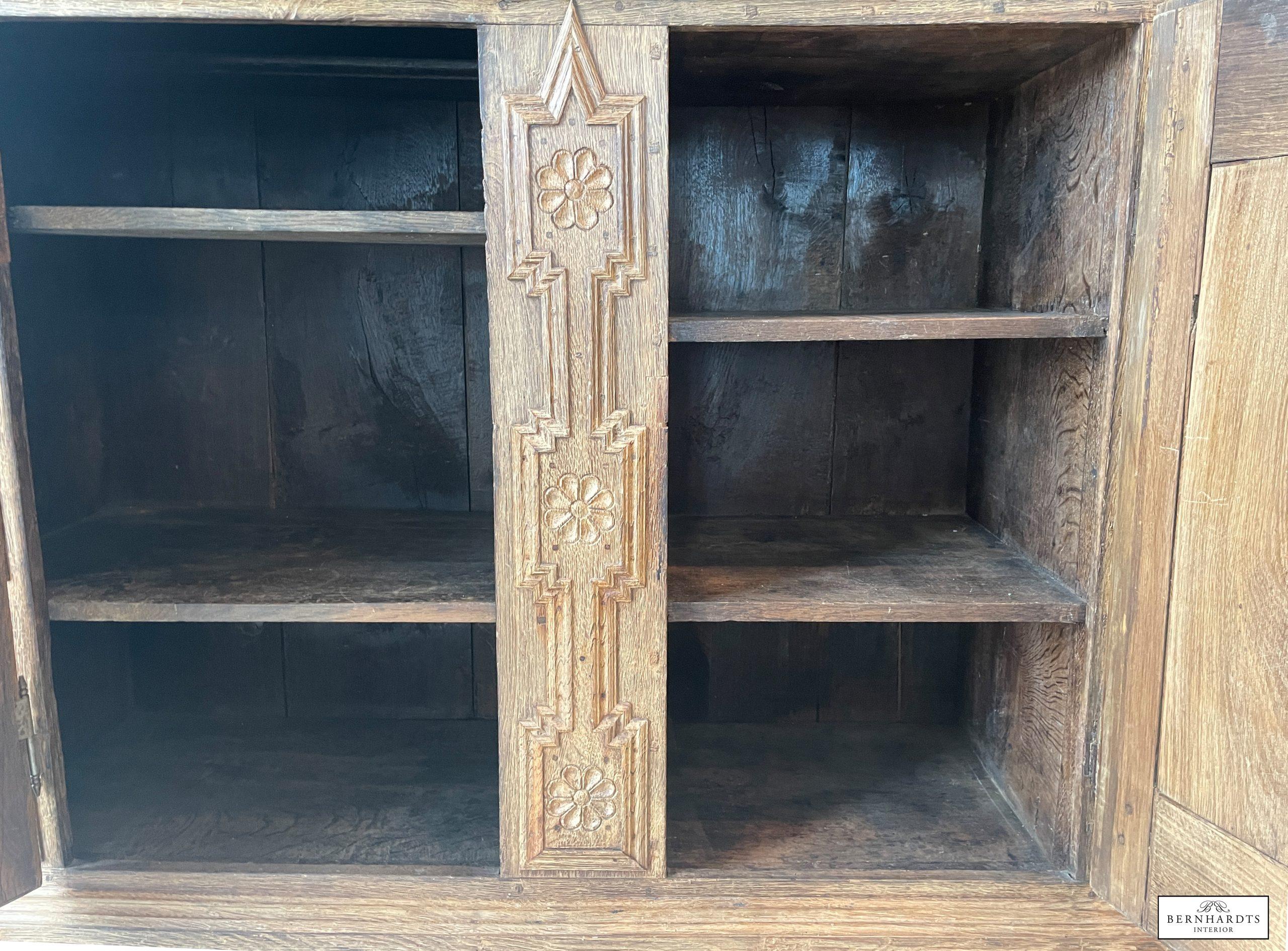 Barocker Geschirrschrank_ Bernhardts Interior