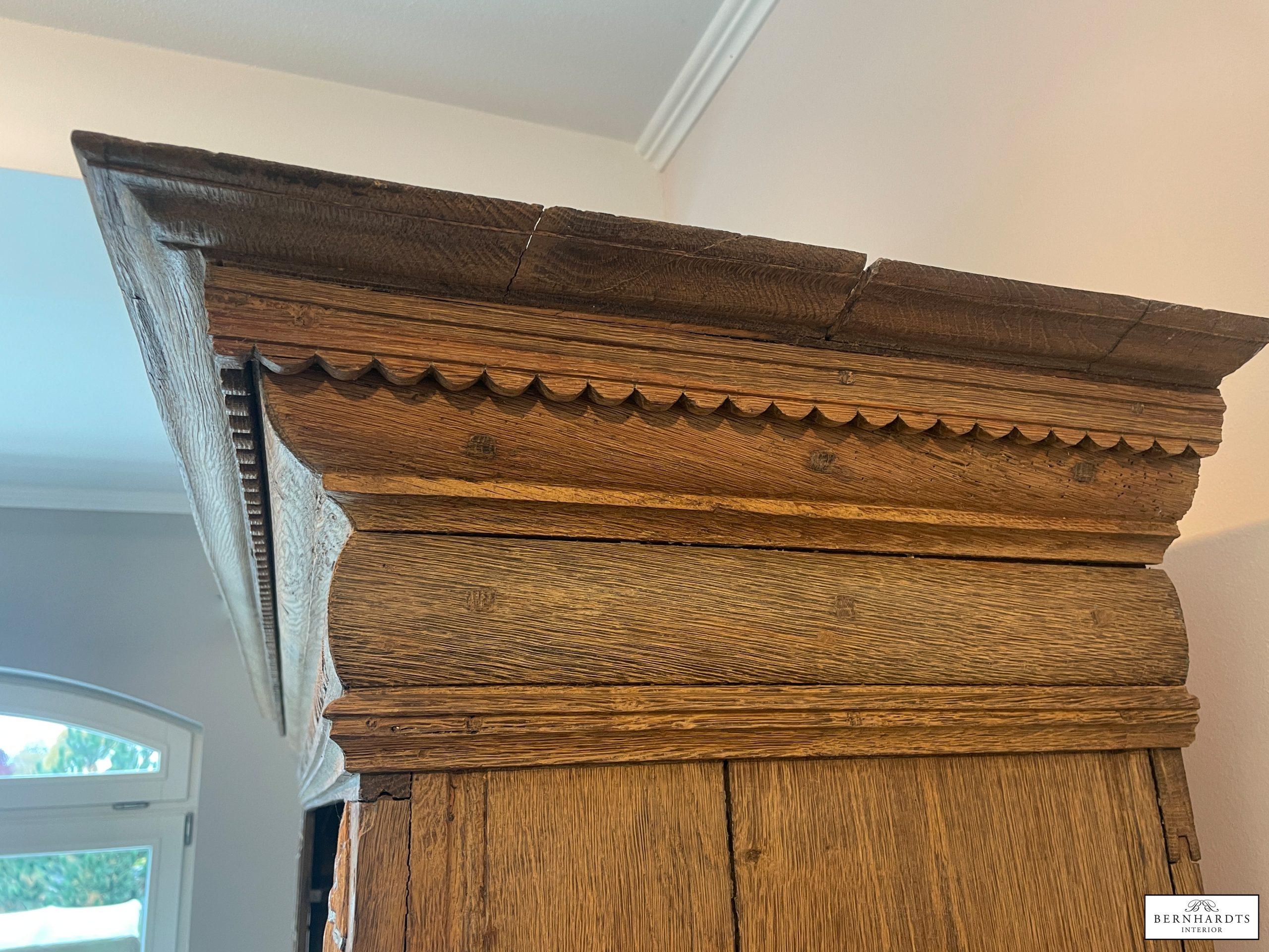 Barocker Geschirrschrank_ Bernhardts Interior