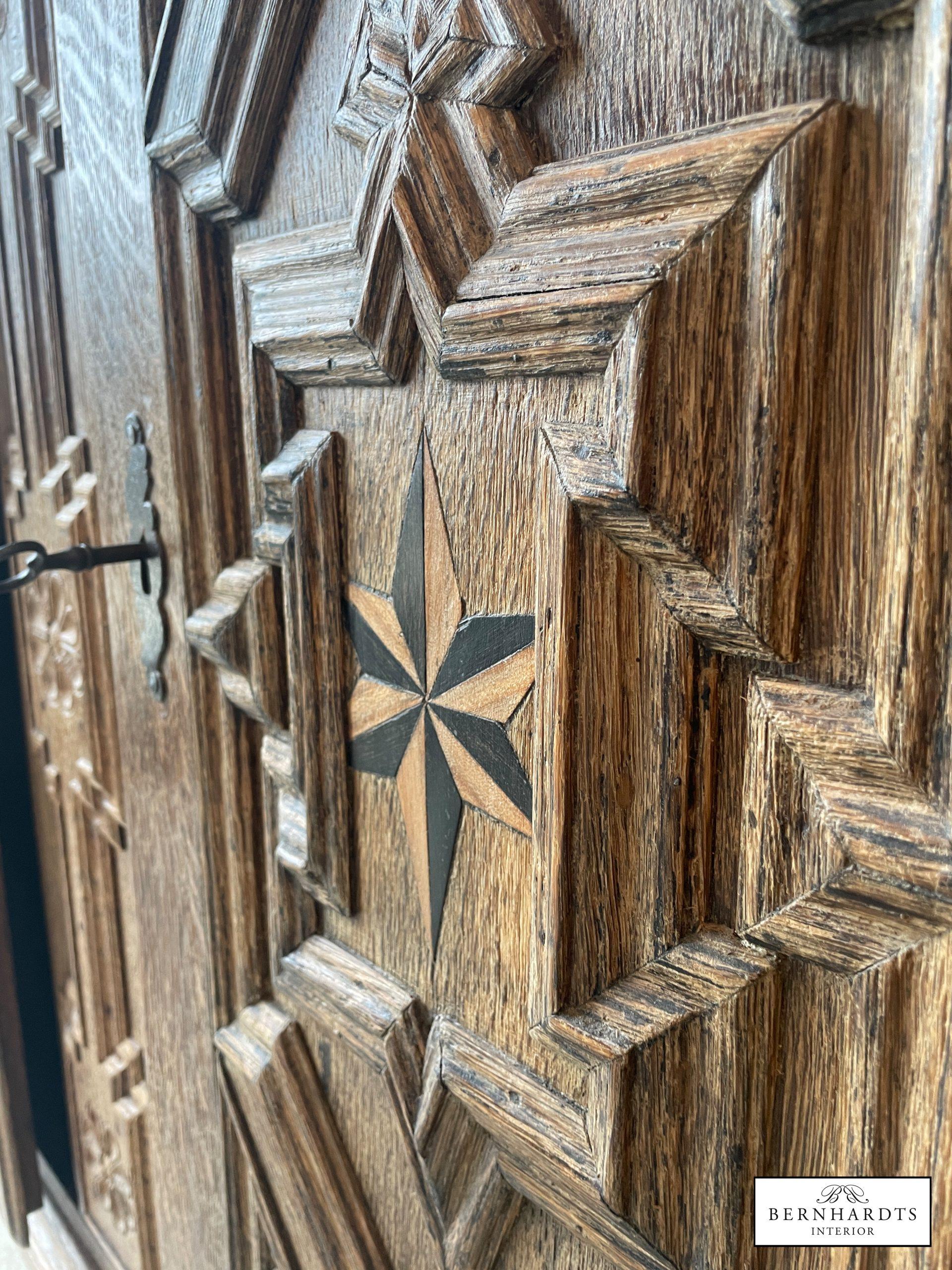 Barocker Geschirrschrank_ Bernhardts Interior