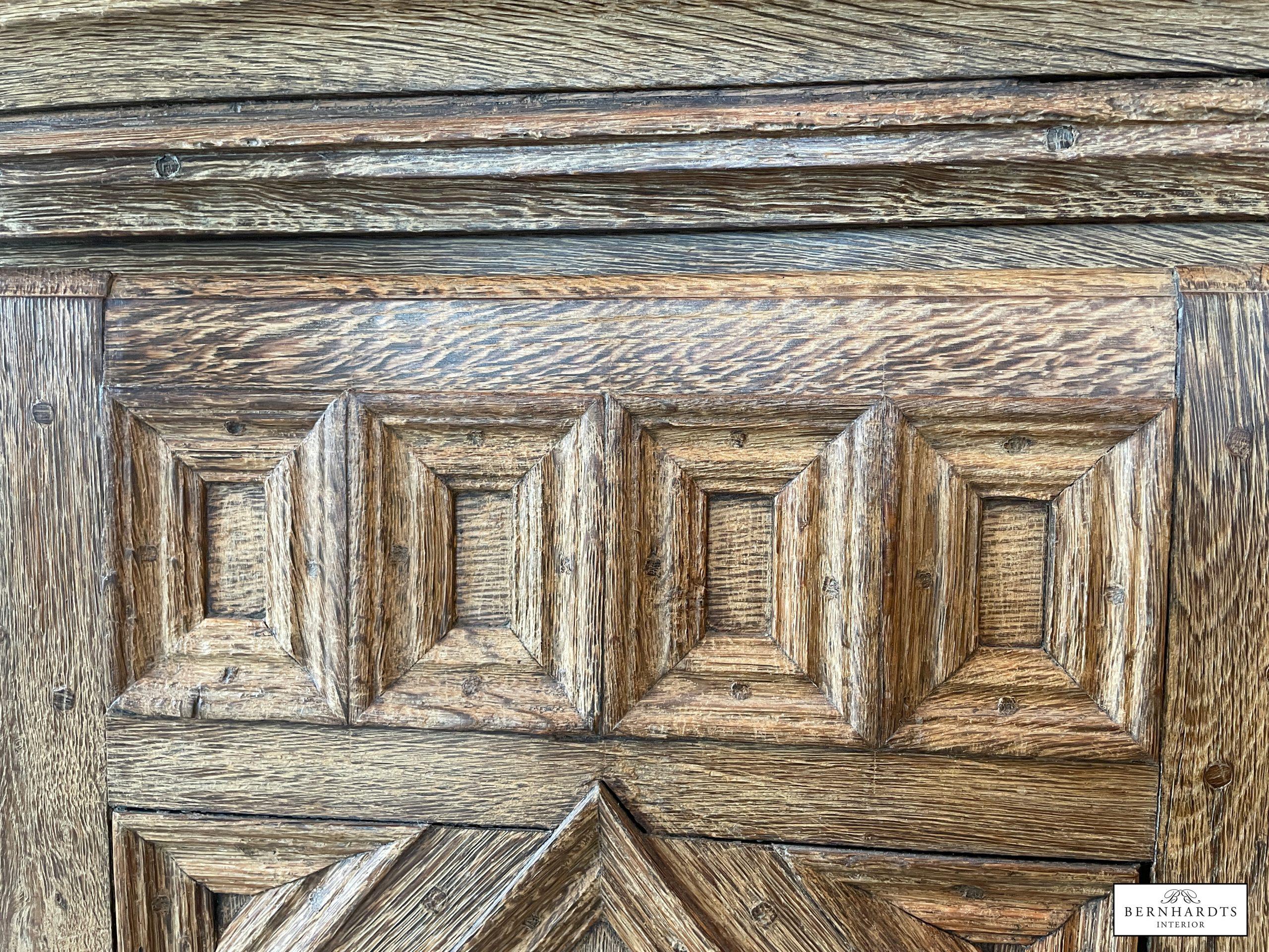 Barocker Geschirrschrank_ Bernhardts Interior