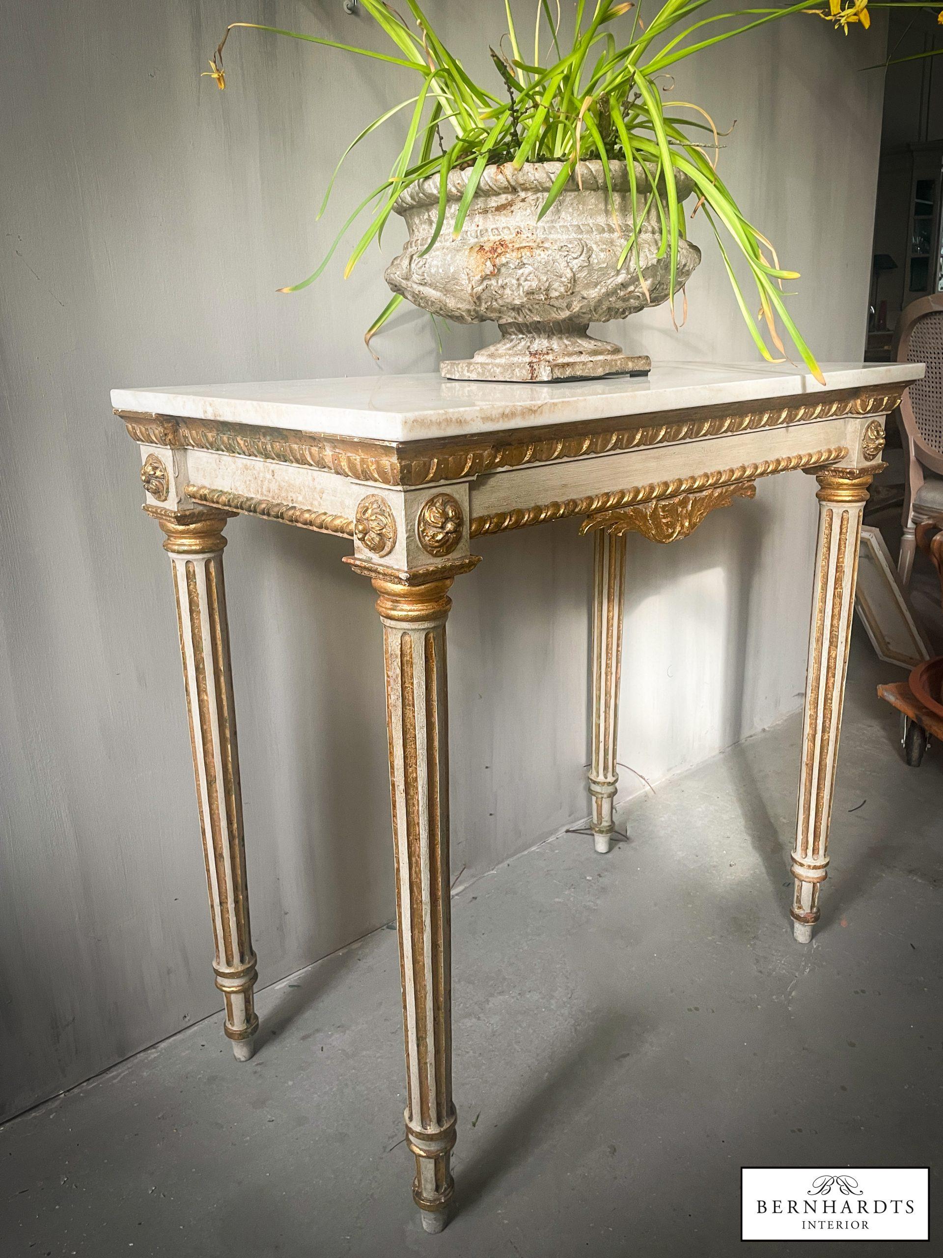 Gustavianischer Konsolentisch_ Bernhardts Interior