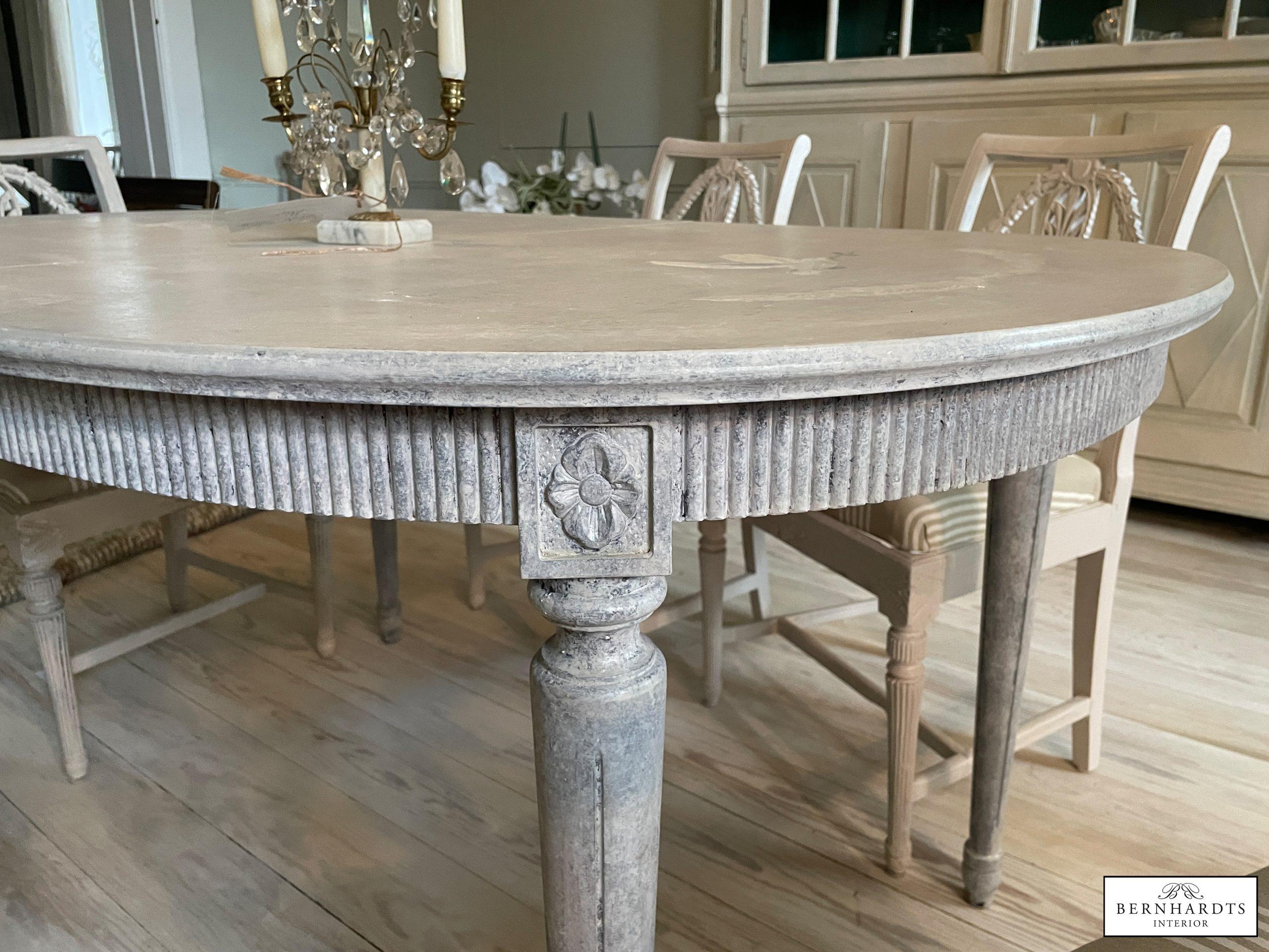 Gustavianischer Tisch- Bernhardts Interior