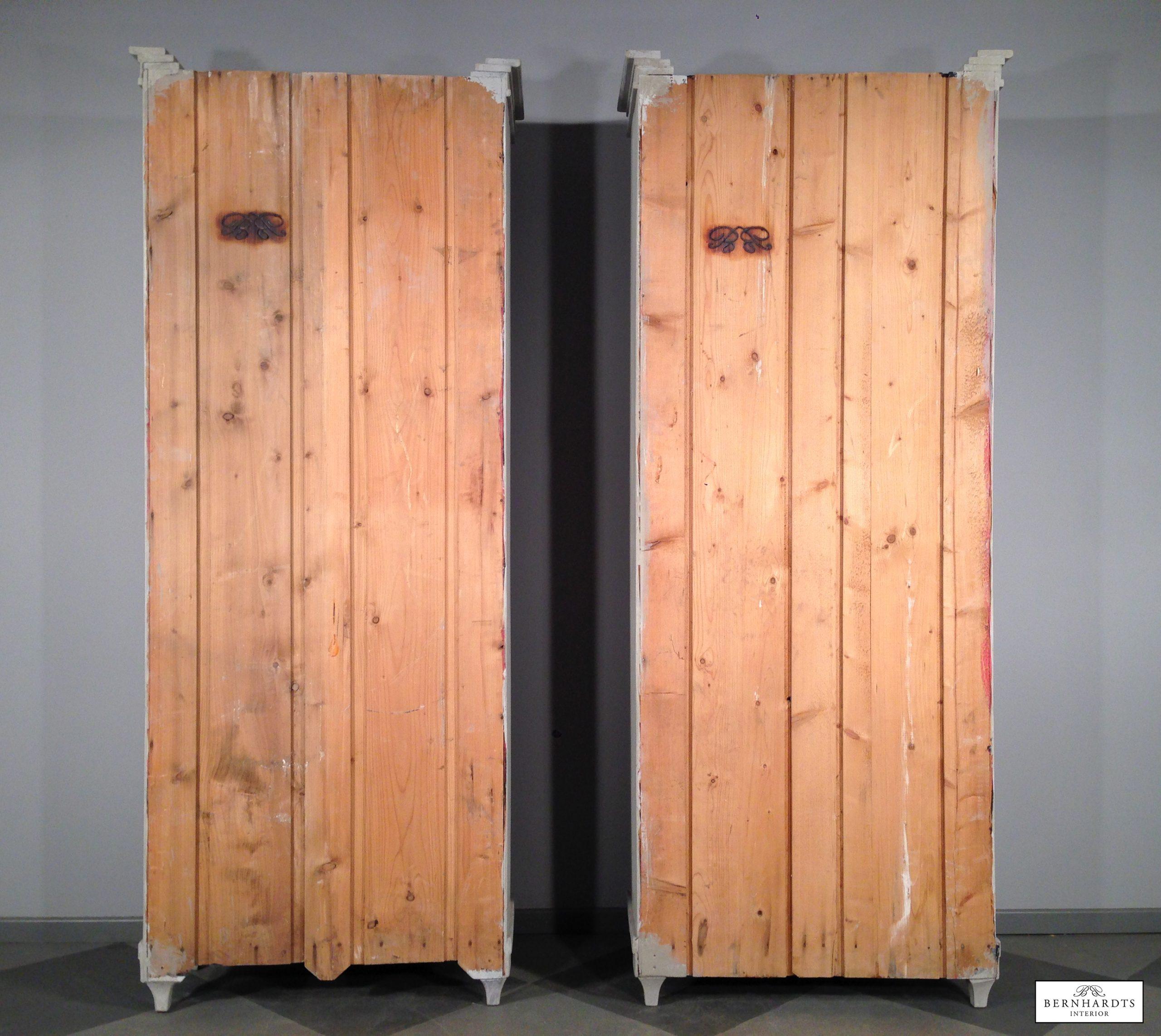 Gustavian vitrinen_ Sylt_Bernhardts Interior