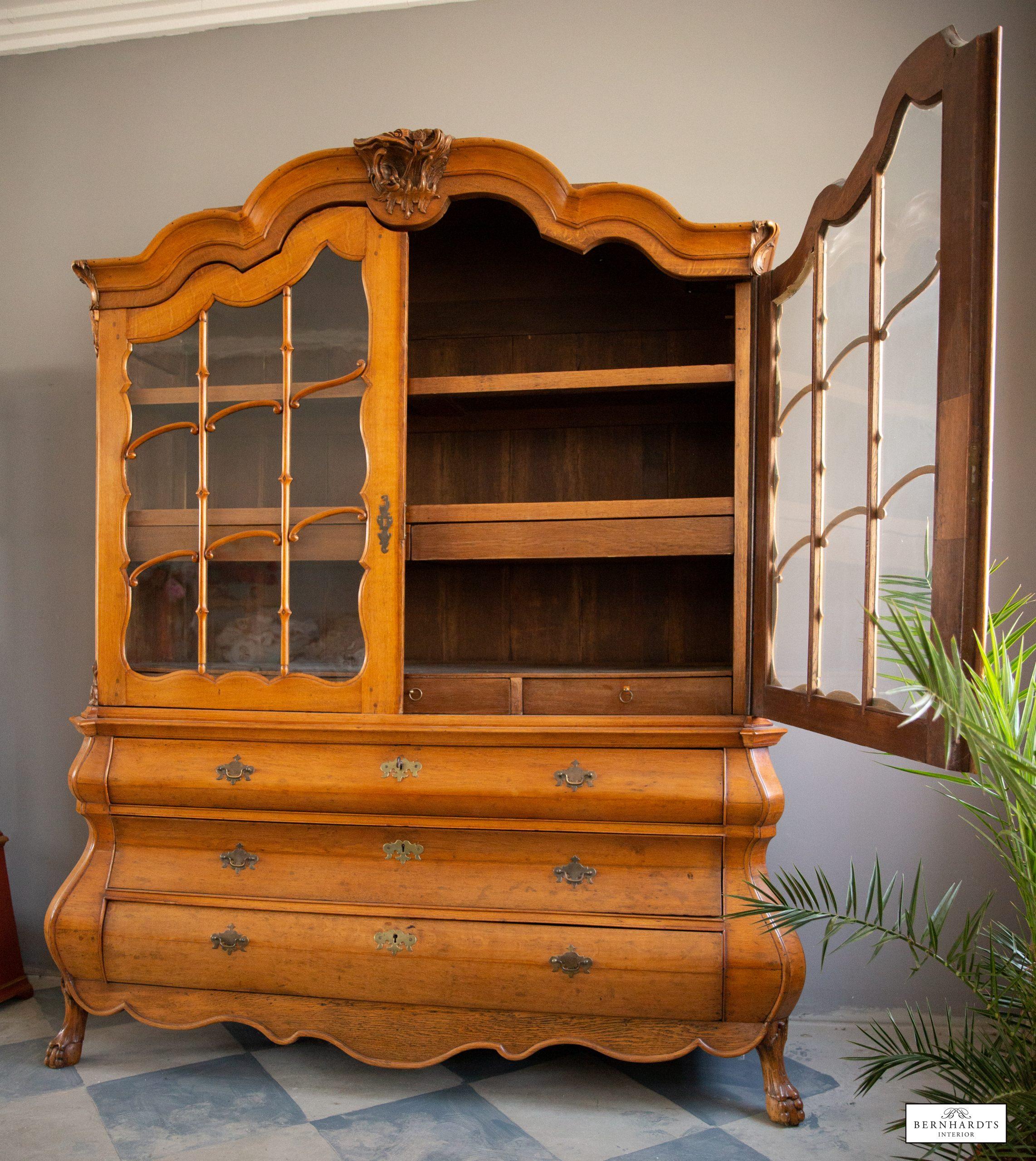 Flämische Vitrine_ Bernhardts Interior