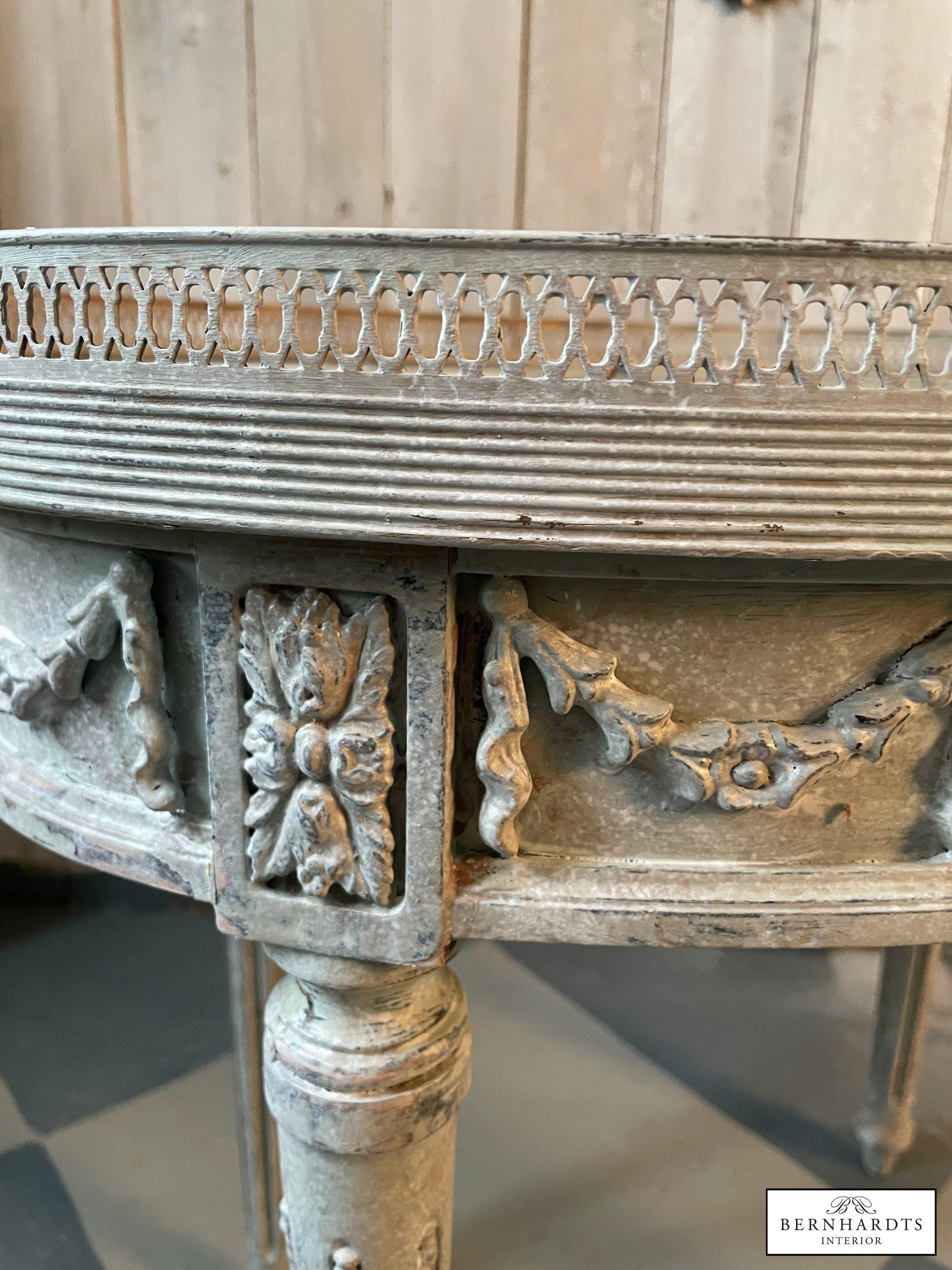 Gustavianischer Beistelltisch - Bernhardts Interior